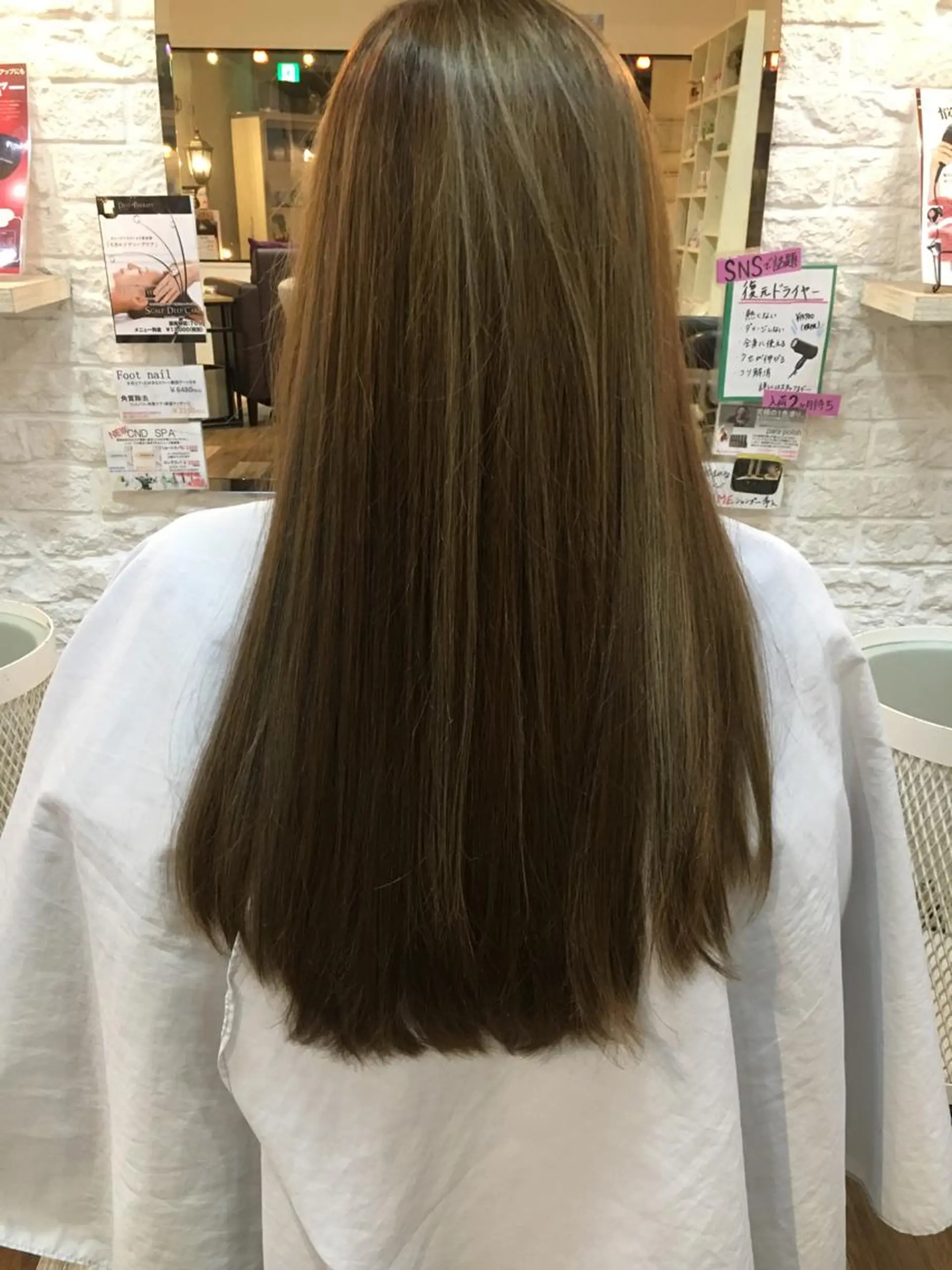 ロング 外国人風カラー 角床直哉 カラーカットNO 1のヘアスタイル