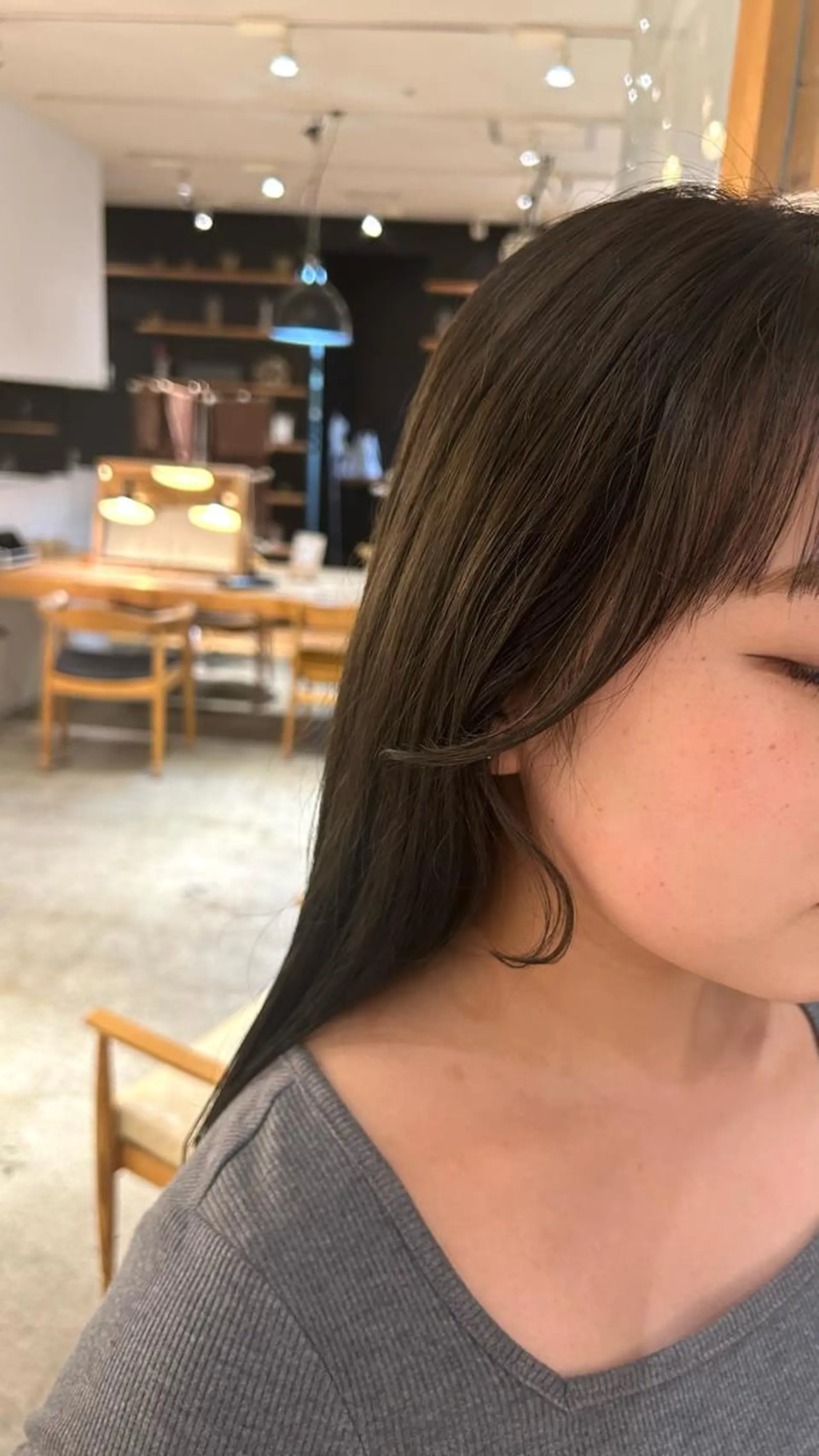 ロング カラー 顔周りカット 艶カラー/レイヤー 🦋AKARI🦋のヘアスタイル