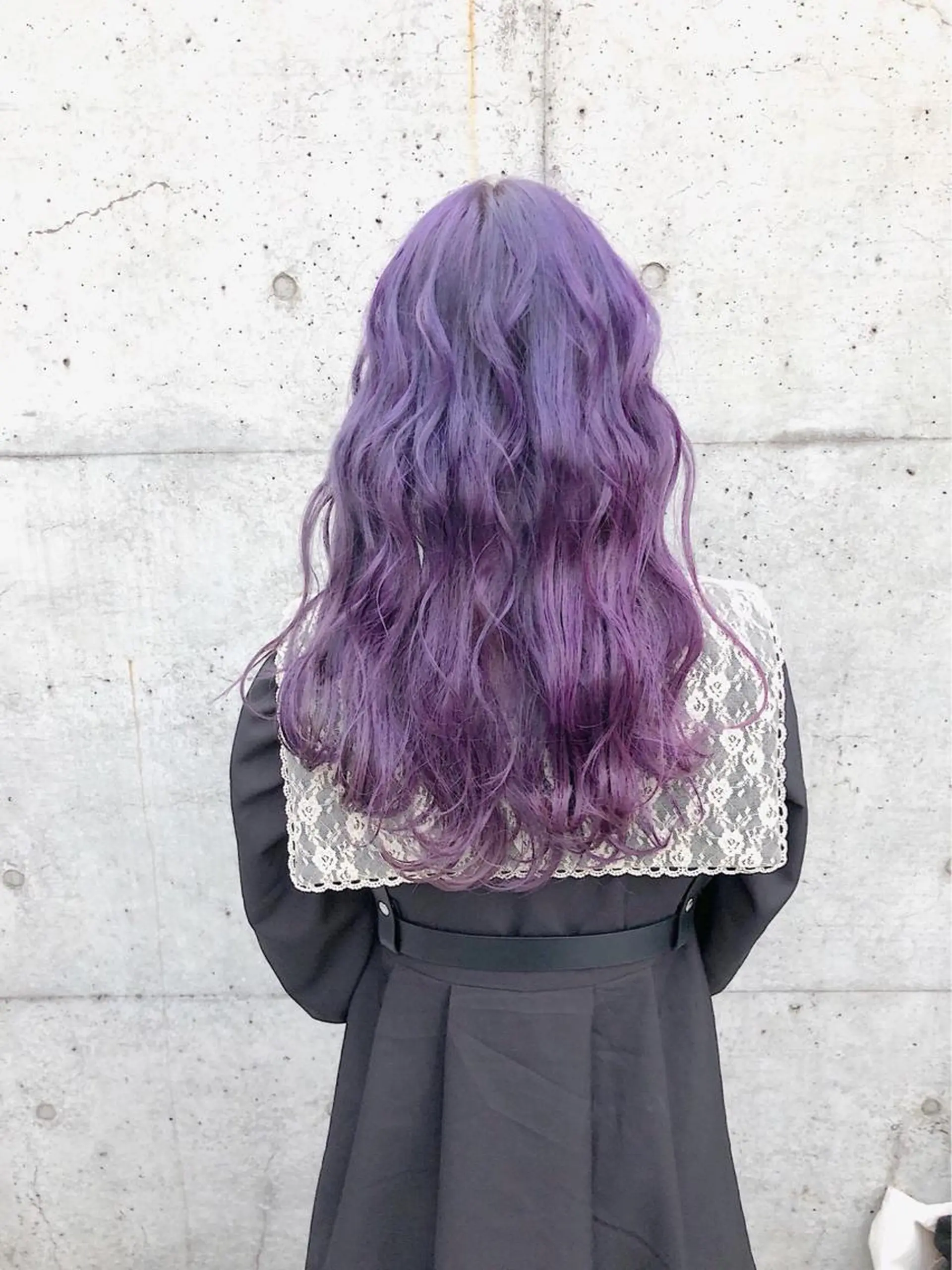 ロング アッシュ ハイライト レイヤーカット stylist ネネのヘアスタイル
