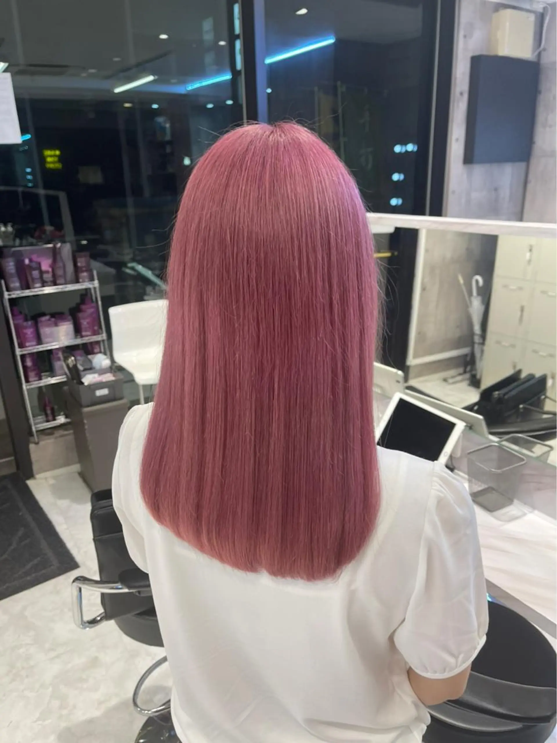 ロング カラー カット ヘアカラー トリートメント ハイトーン×韓国ヘア 💍tiam💍のヘアスタイル