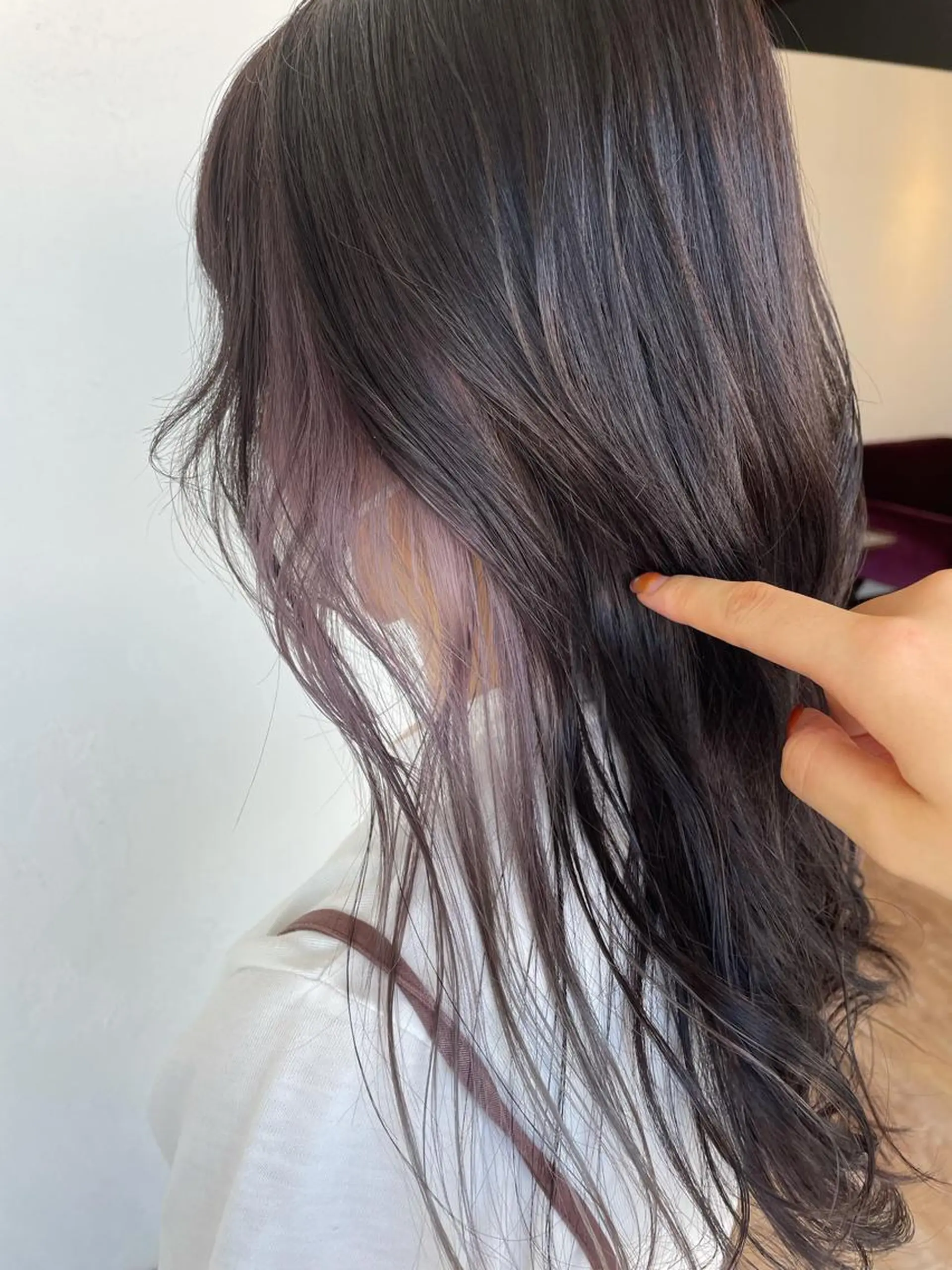 セミロング カラー ラベンダーカラー 錦 茉李のヘアスタイル