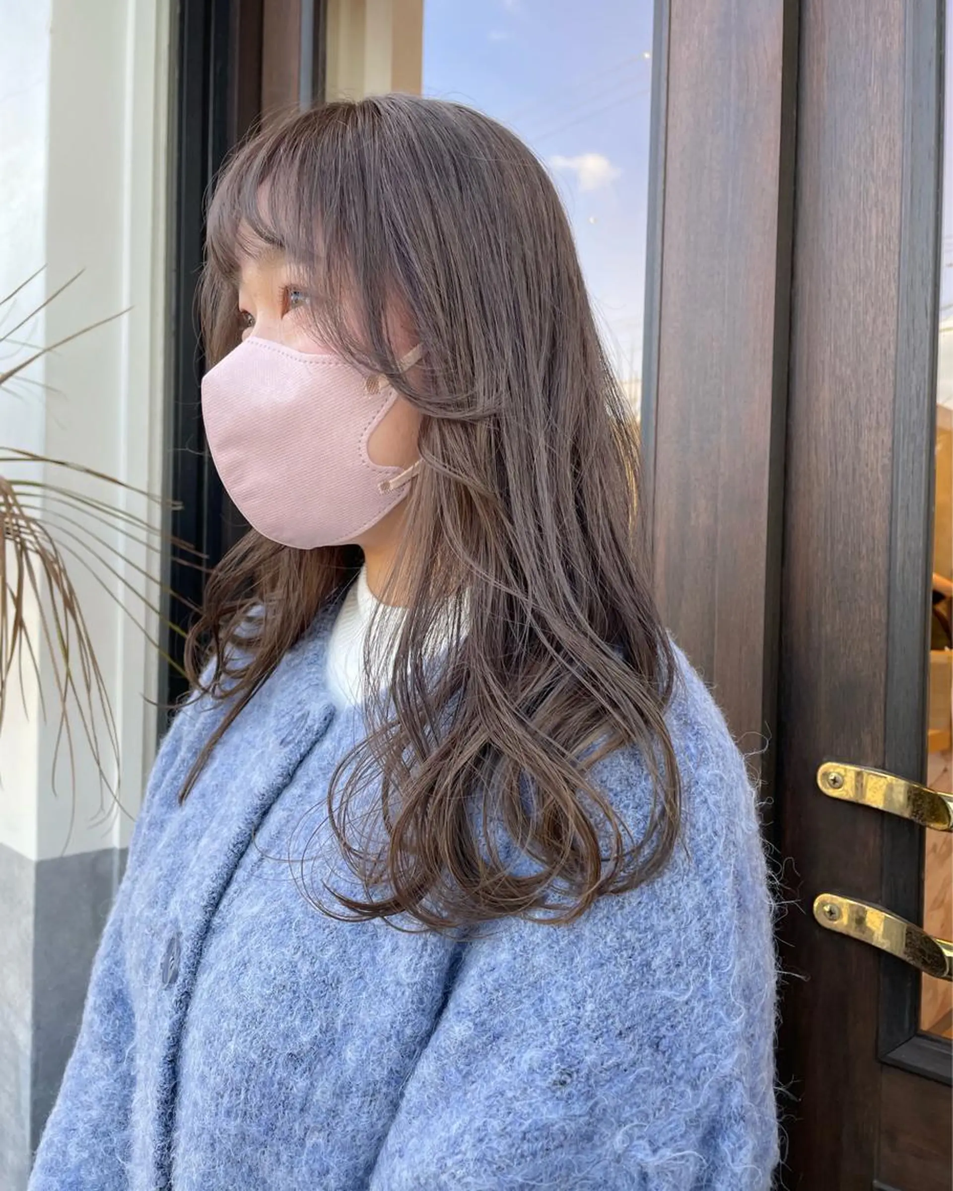ロング カラー ベージュカラー シアーベージュ ヘアカラー トリートメント 河田 海陽のヘアスタイル