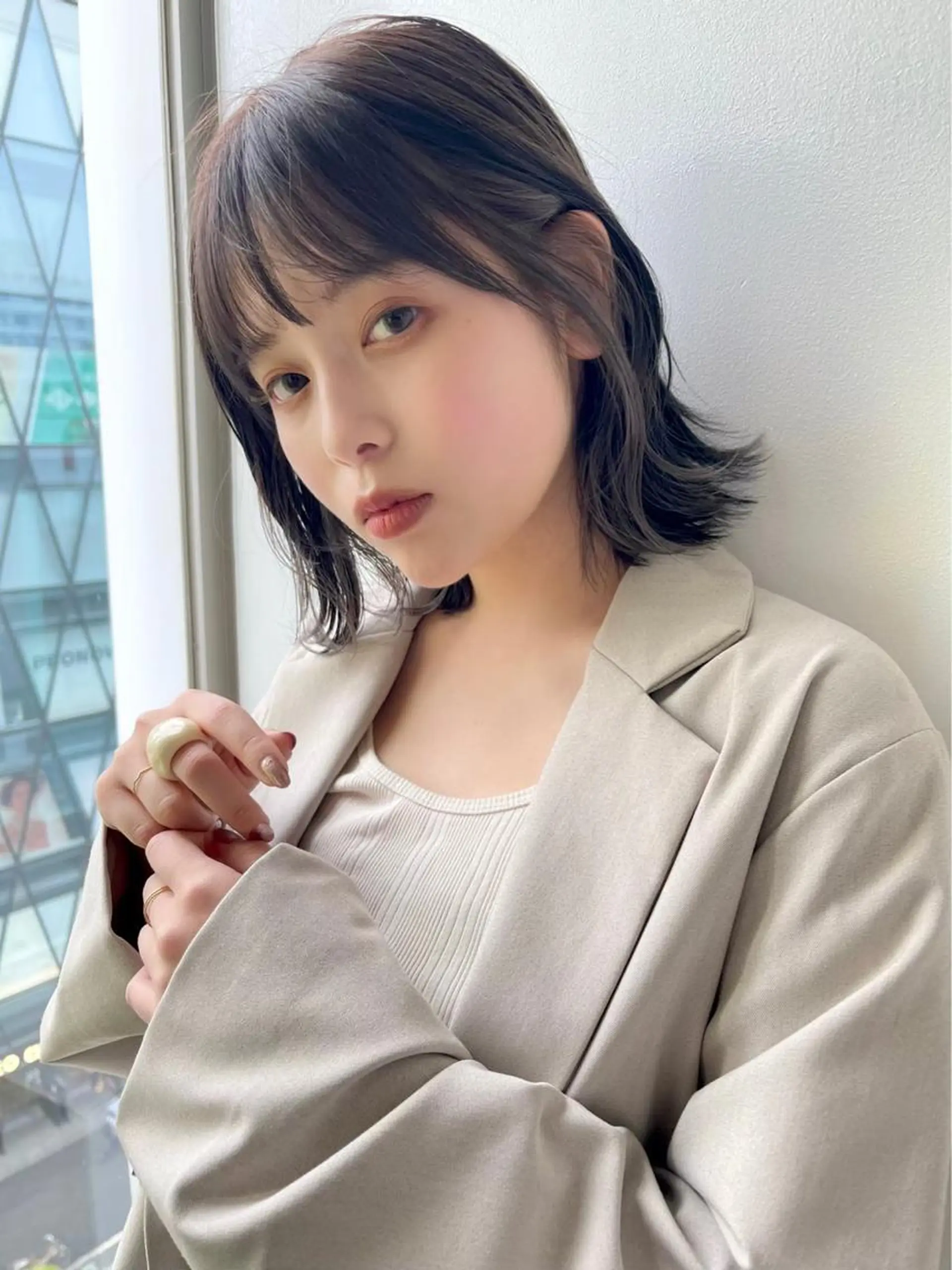 カラー レイヤーカット ハイトーンウエダのヘアスタイル