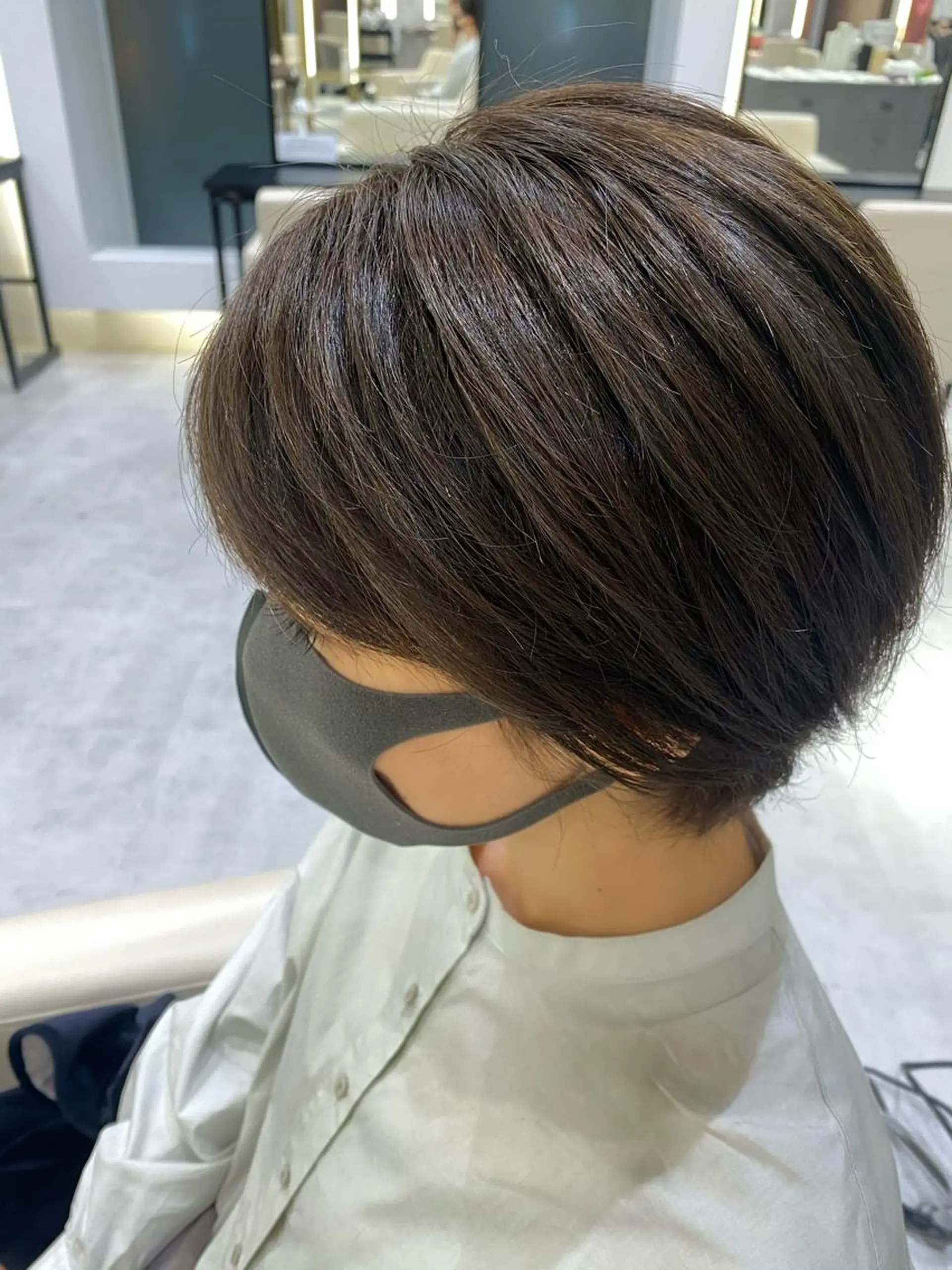 ショート カラー ベージュカラー コルソケーツー　梅田茶屋町(corso k-two)所属・三村 さゆみのヘアスタイル