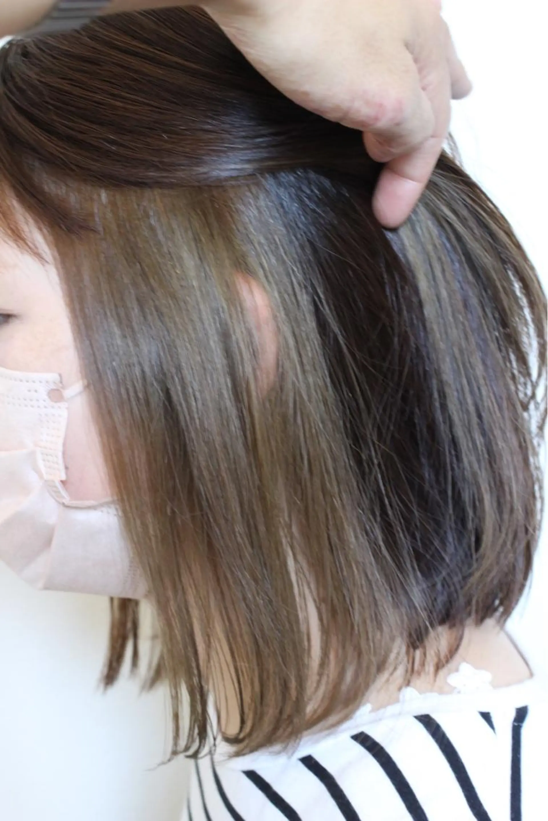 ミディアム カラー ベージュカラー ヘアカラー 土居 正季のヘアスタイル