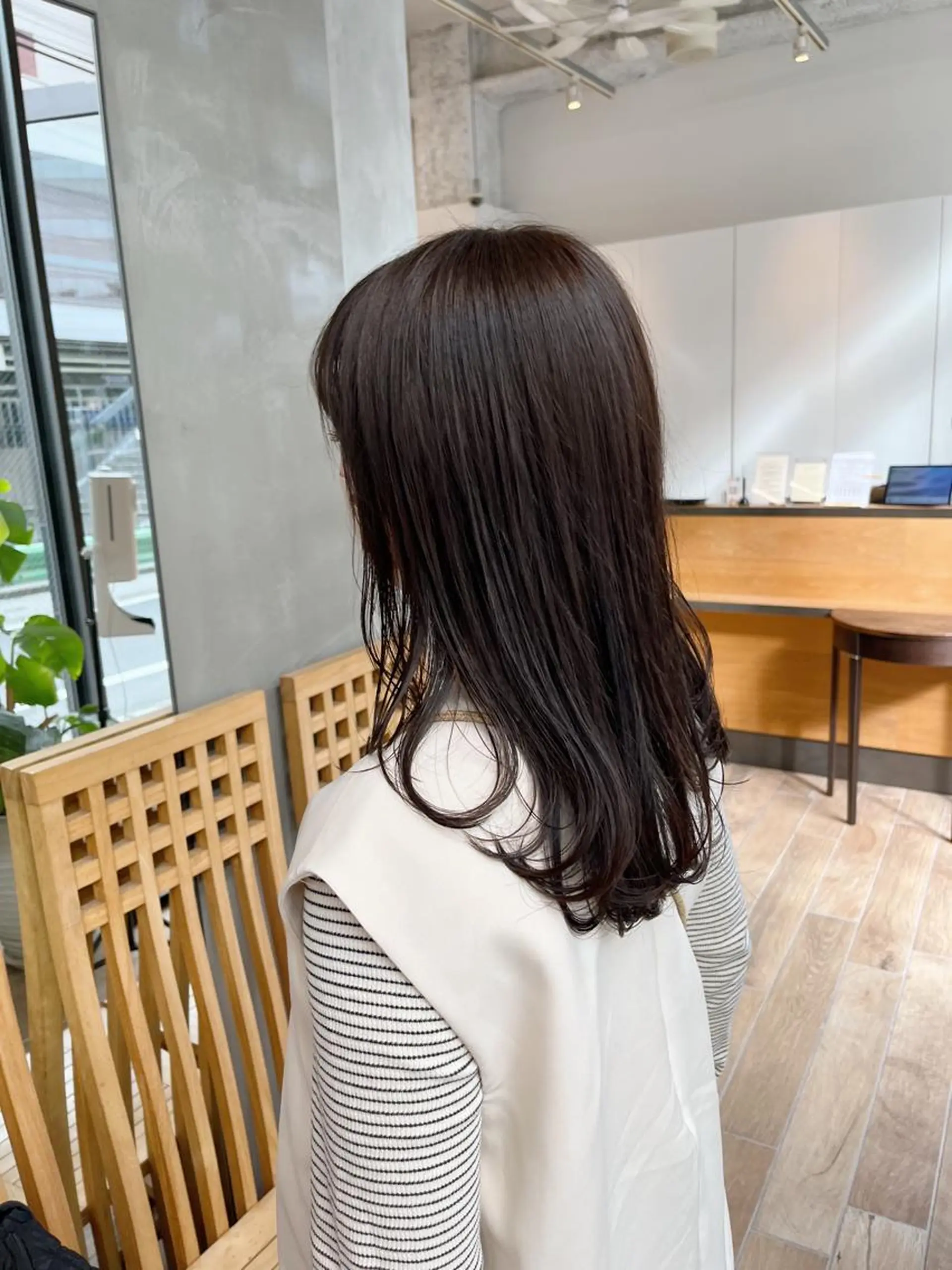 ミディアム brisa所属・迎 凪紗のヘアスタイル