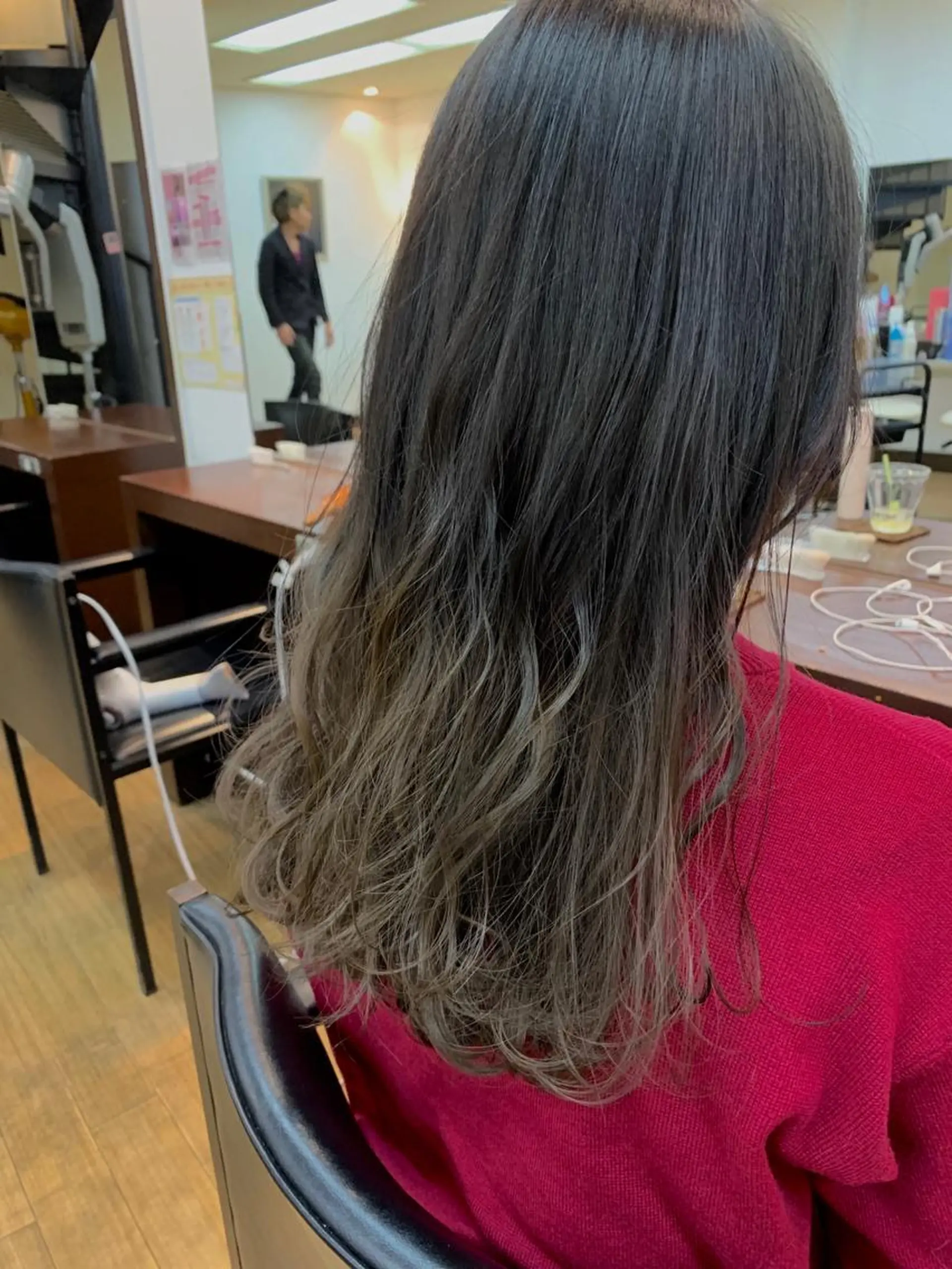 ロング カラー グラデーションカラー グレージュ カット ヘアカラー トリートメント 萌花　moeka /韓国/レイヤーのヘアスタイル