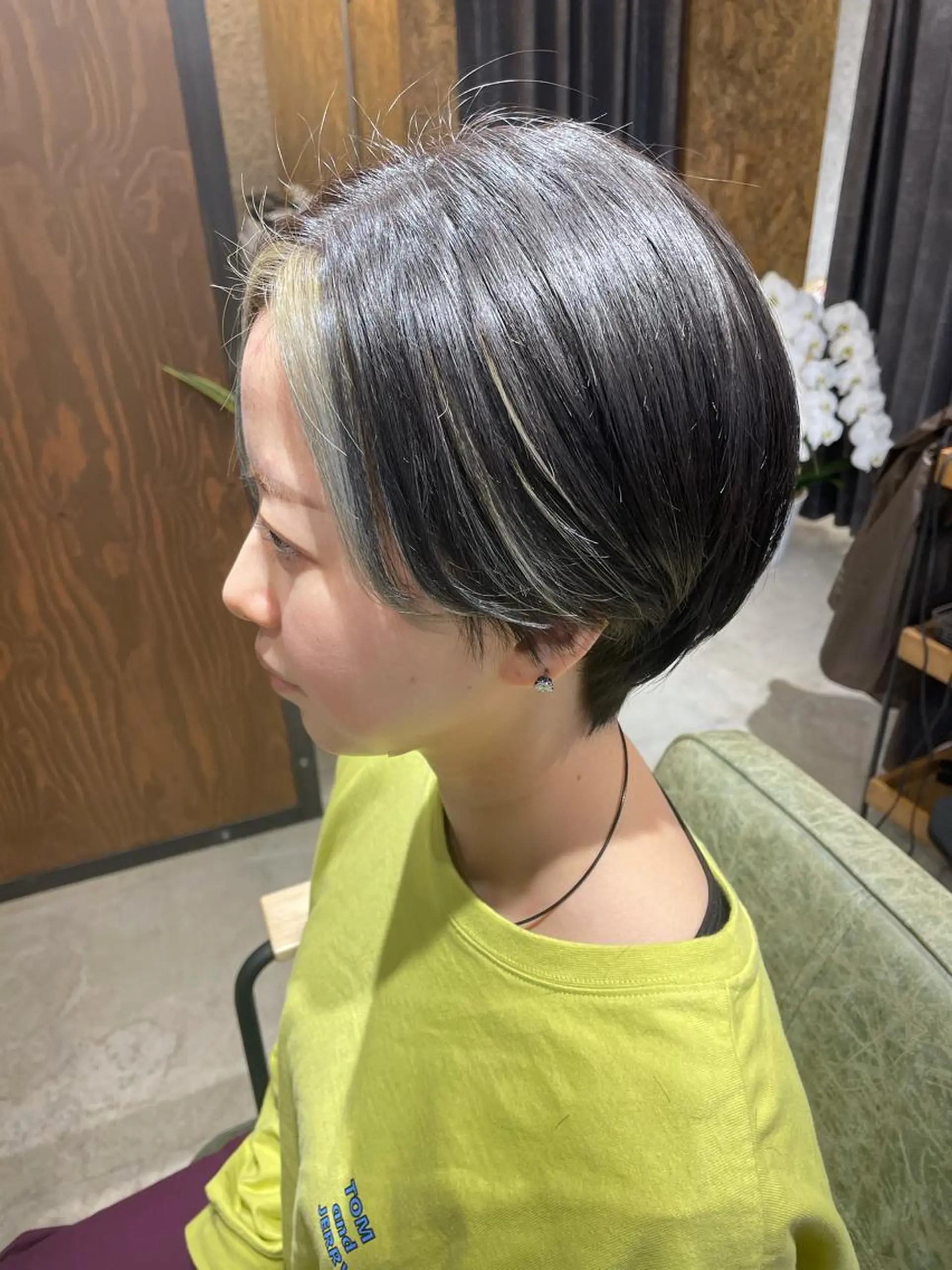 ショート カラー uru"所属・uru" すずきさゆりのヘアスタイル