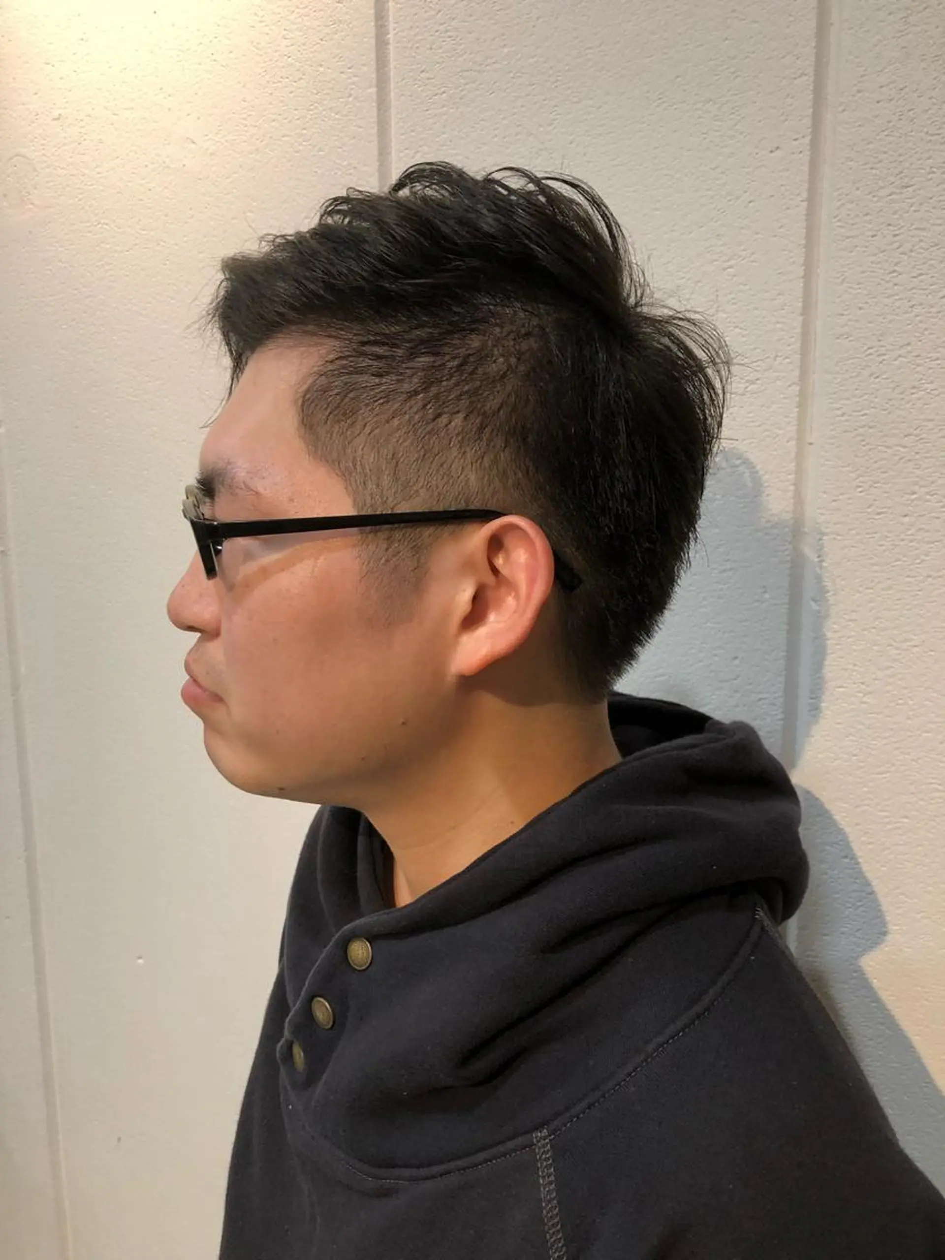 ショート メンズ 刈り上げ カット ヘッドスパ 店長　鍜治本 颯太のヘアスタイル