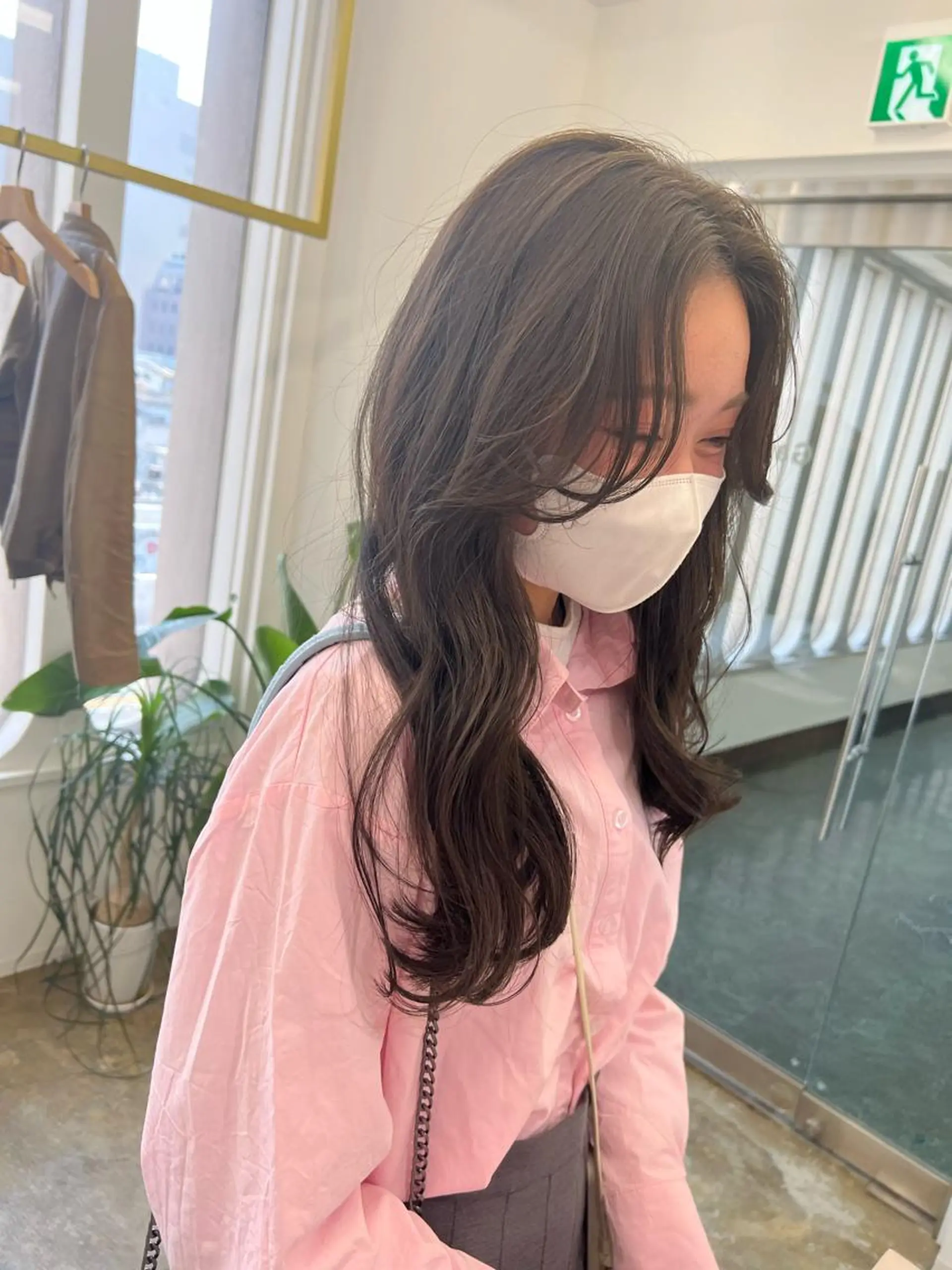 ロング カラー グレージュ オリーブグレージュ オリーブグレー ヘアカラー Garland梅田 Sayakaのヘアスタイル