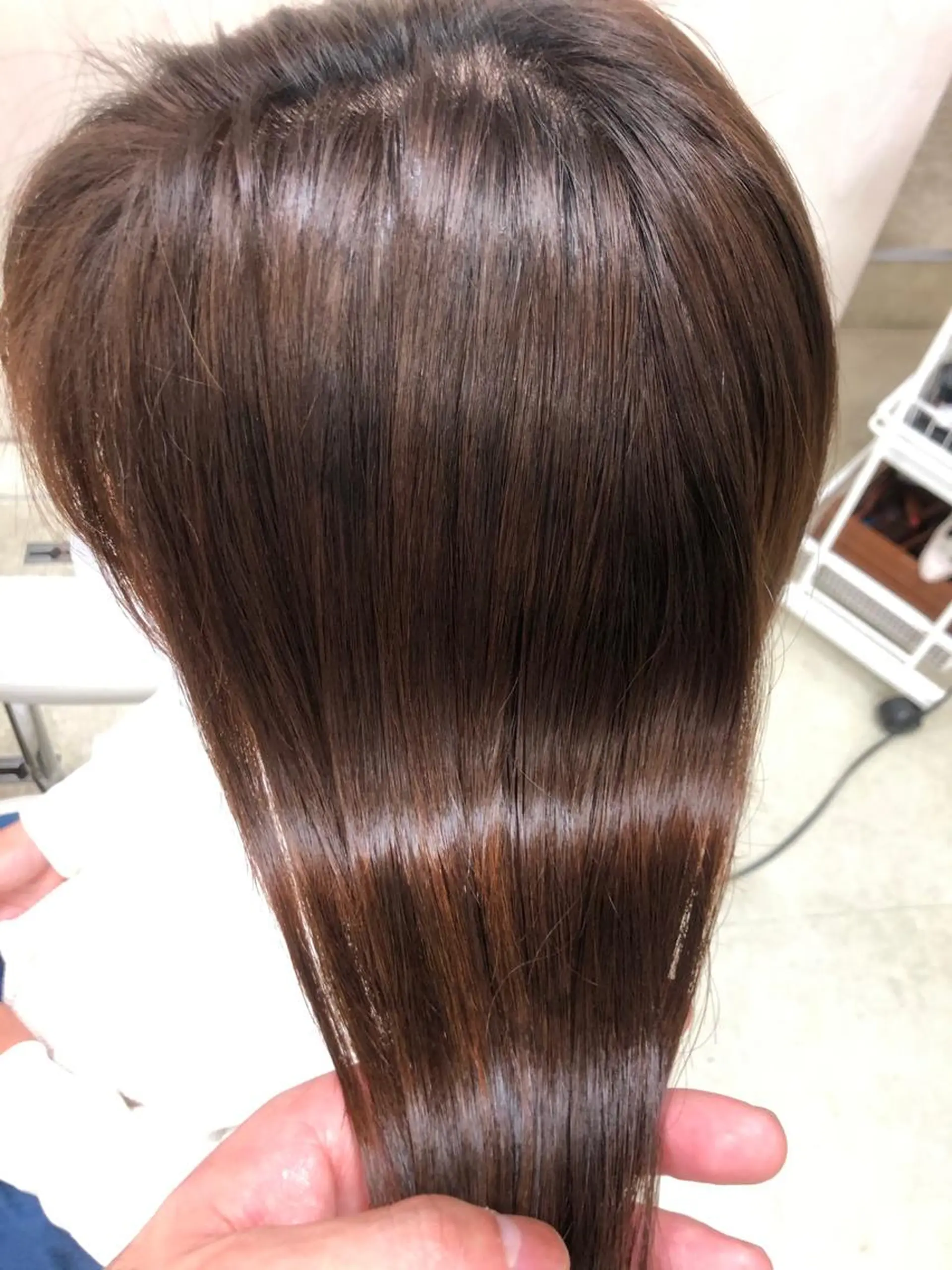 ミディアム カット ヘアカラー トリートメント le. pidorgeのヘアスタイル