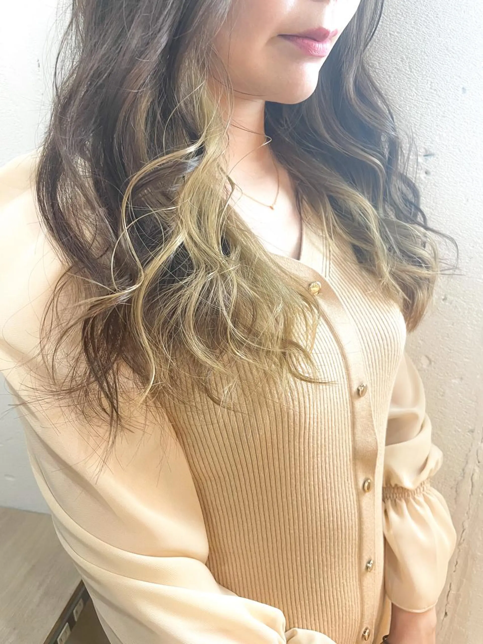 セミロング ヘアカラー トリートメント HAIR WORKS HELM所属・ショート✨ボブ✨代表 新田見美仁のヘアスタイル