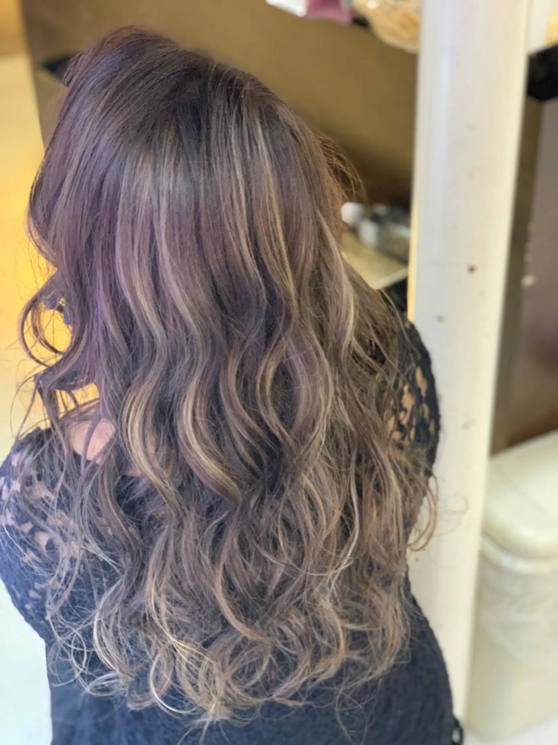 ロング カラー ハイライトカラー ハイライト ヘアカラー トリートメント ✂️大門 巧✂️ LAFF難波店のヘアスタイル