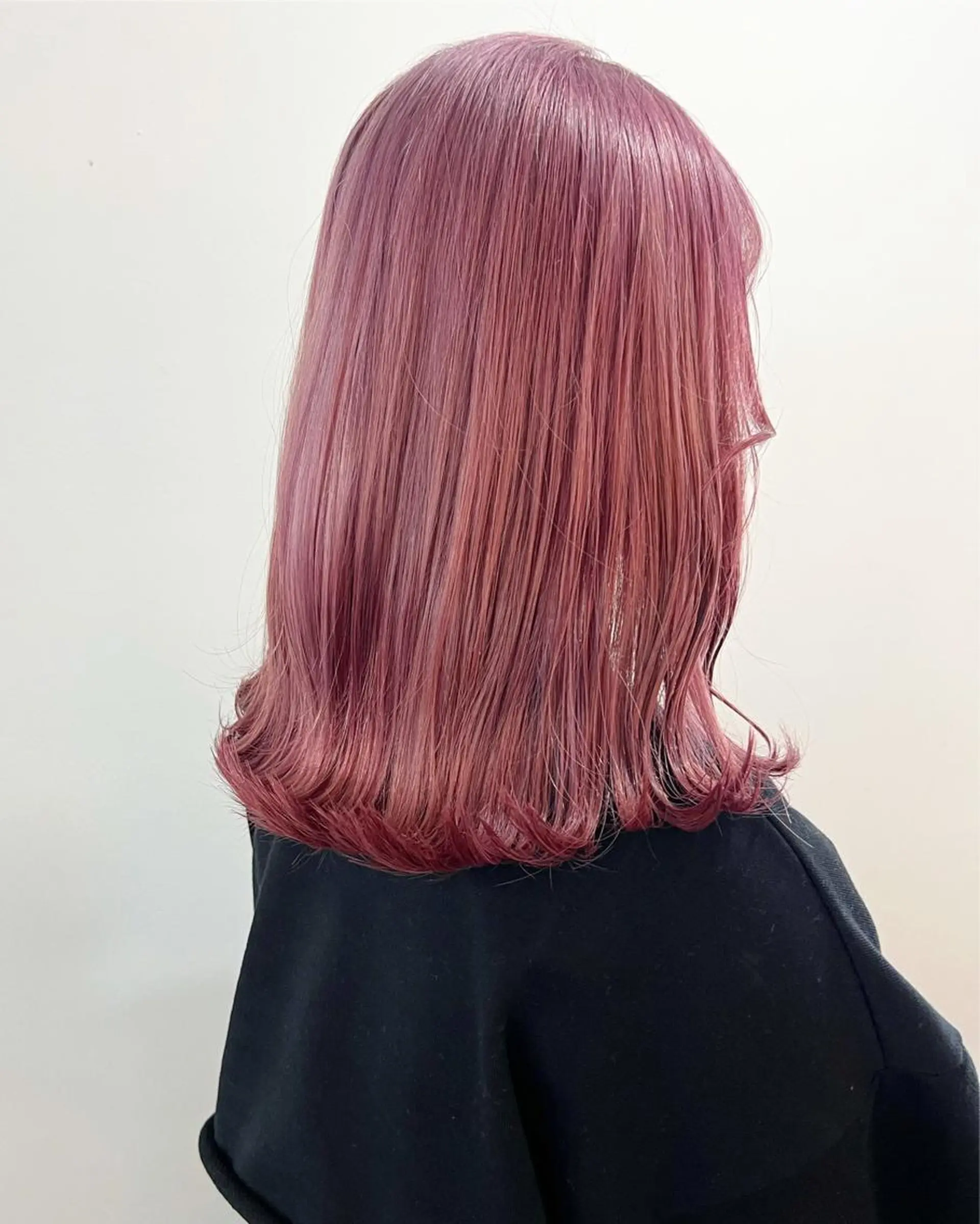 ミディアム カラー ピンクカラー カット ヘアカラー トリートメント フラム所属・WATANABE MISAKIのヘアスタイル