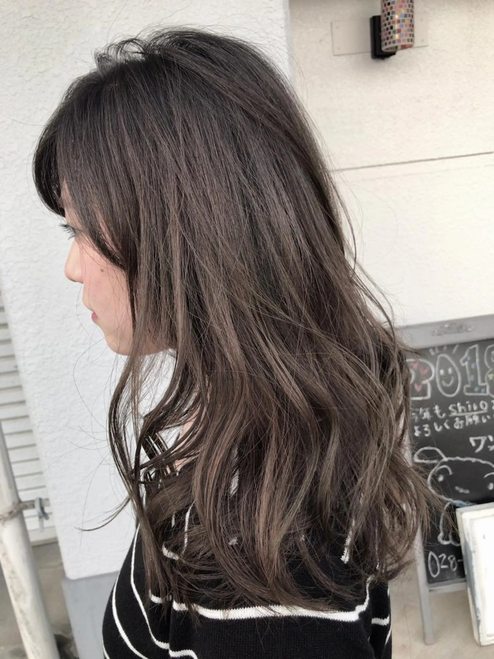 セミロング カラー レイヤーカット匠 イソザキノリユキのヘアスタイル