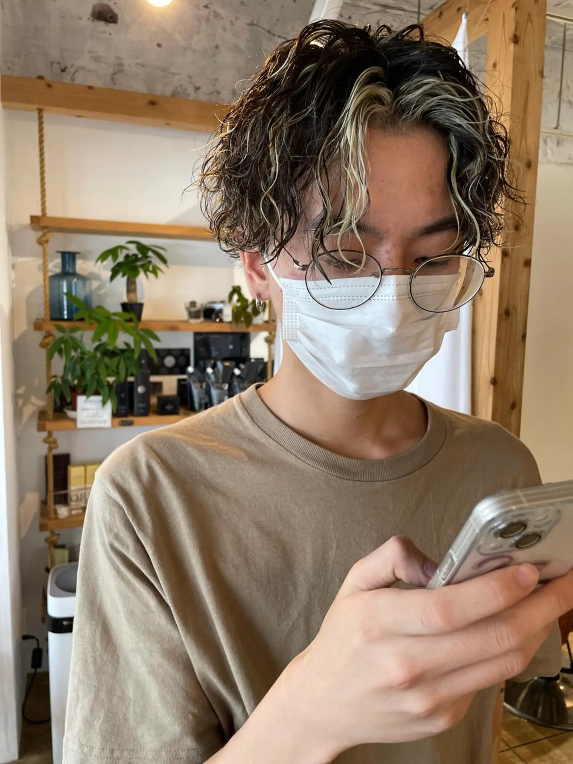 ミディアム ミストバング 渋谷 ミモザワークス タニグチヨシユキのヘアスタイル