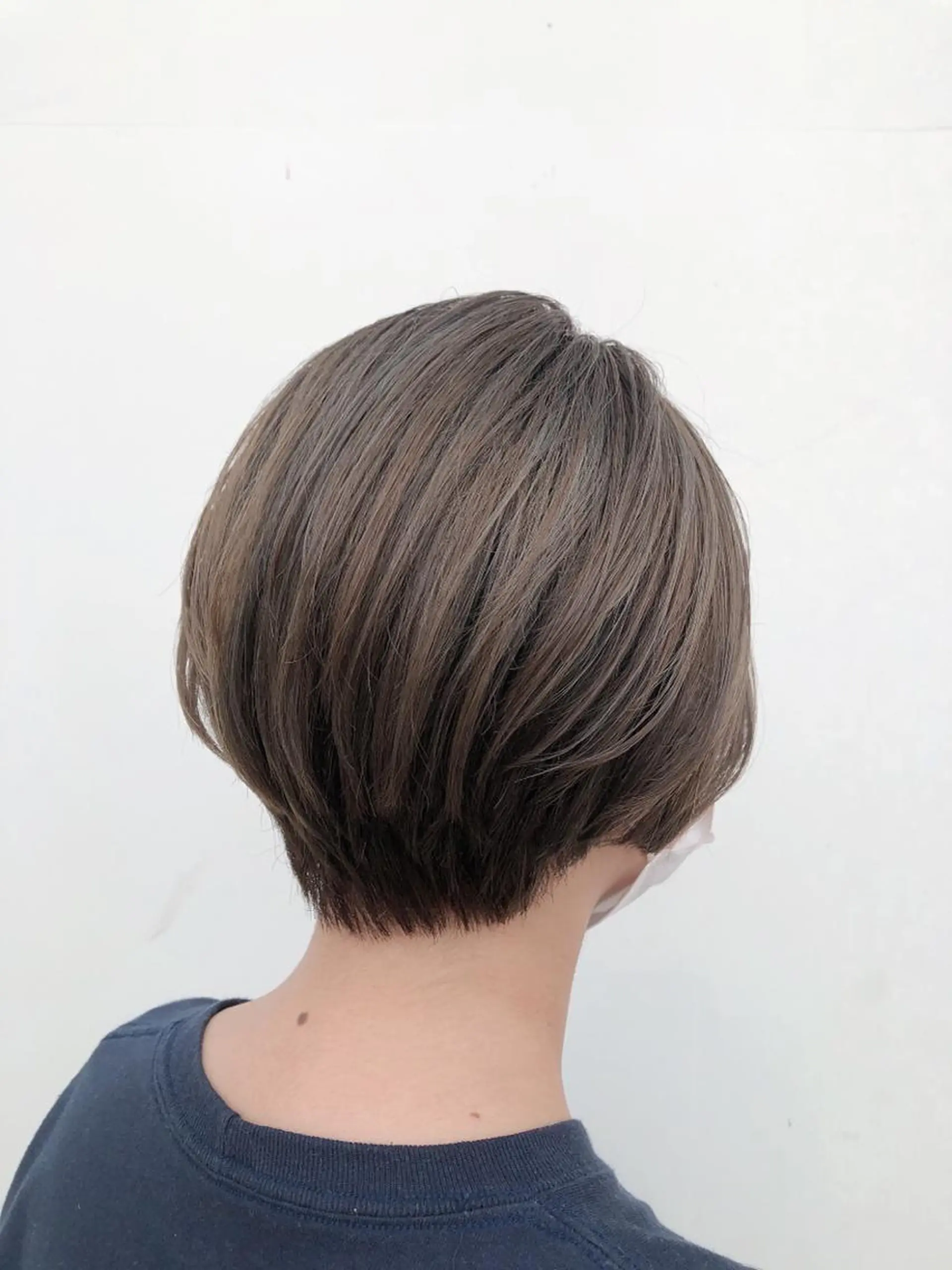 ショート カラー 韓国🩵海外ヘア 宮川華奈のヘアスタイル