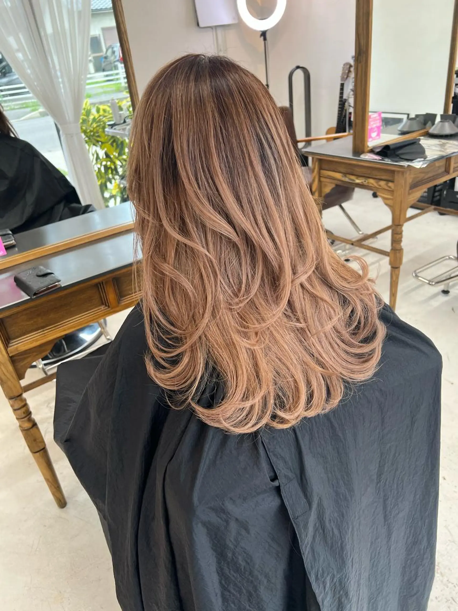 セミロング カラー カット ヘアカラー トリートメント MARDI GRAS 蘭丸のヘアスタイル