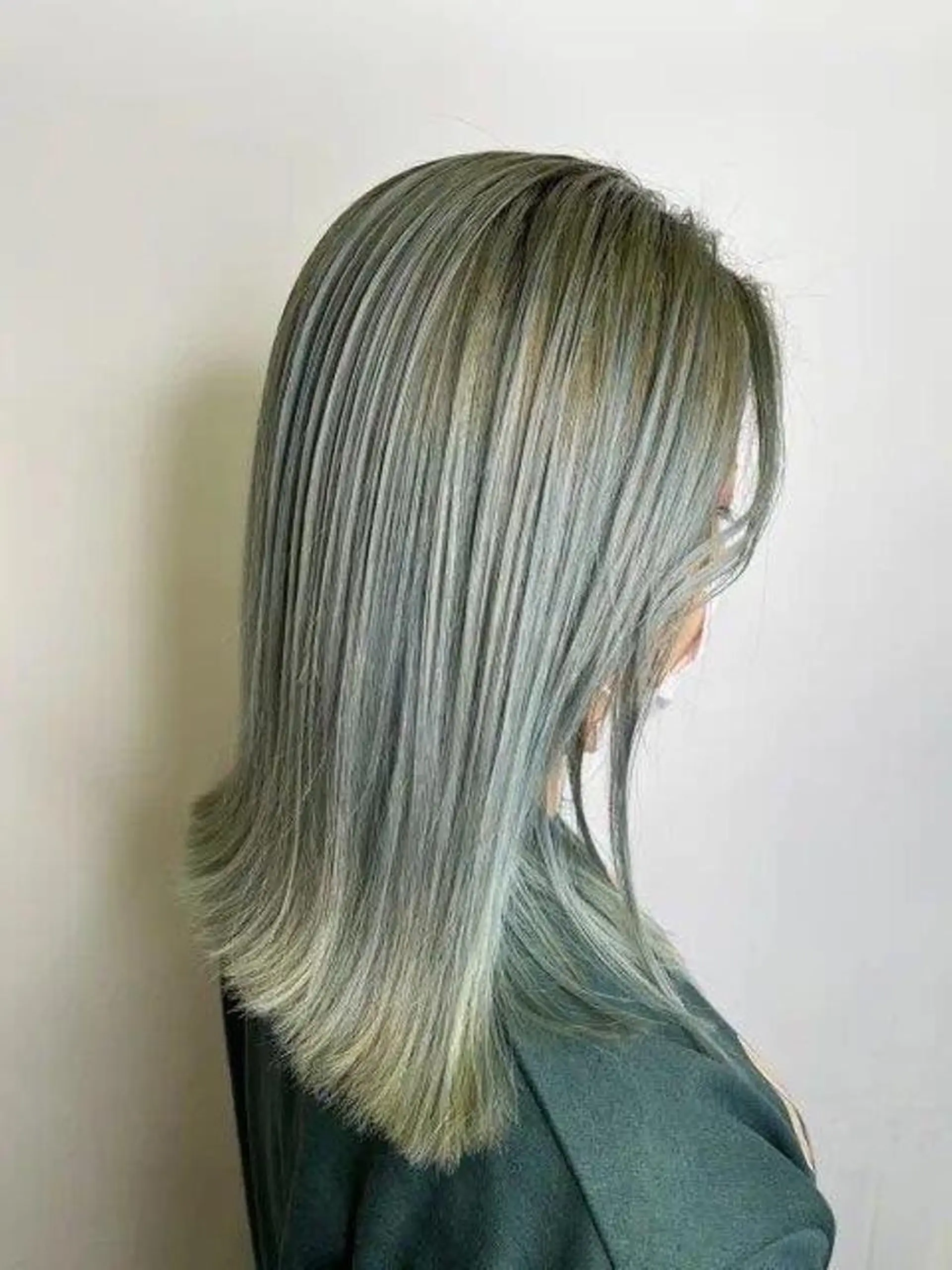 ミディアム カラー ヘアカラー 高橋 香奈のヘアスタイル