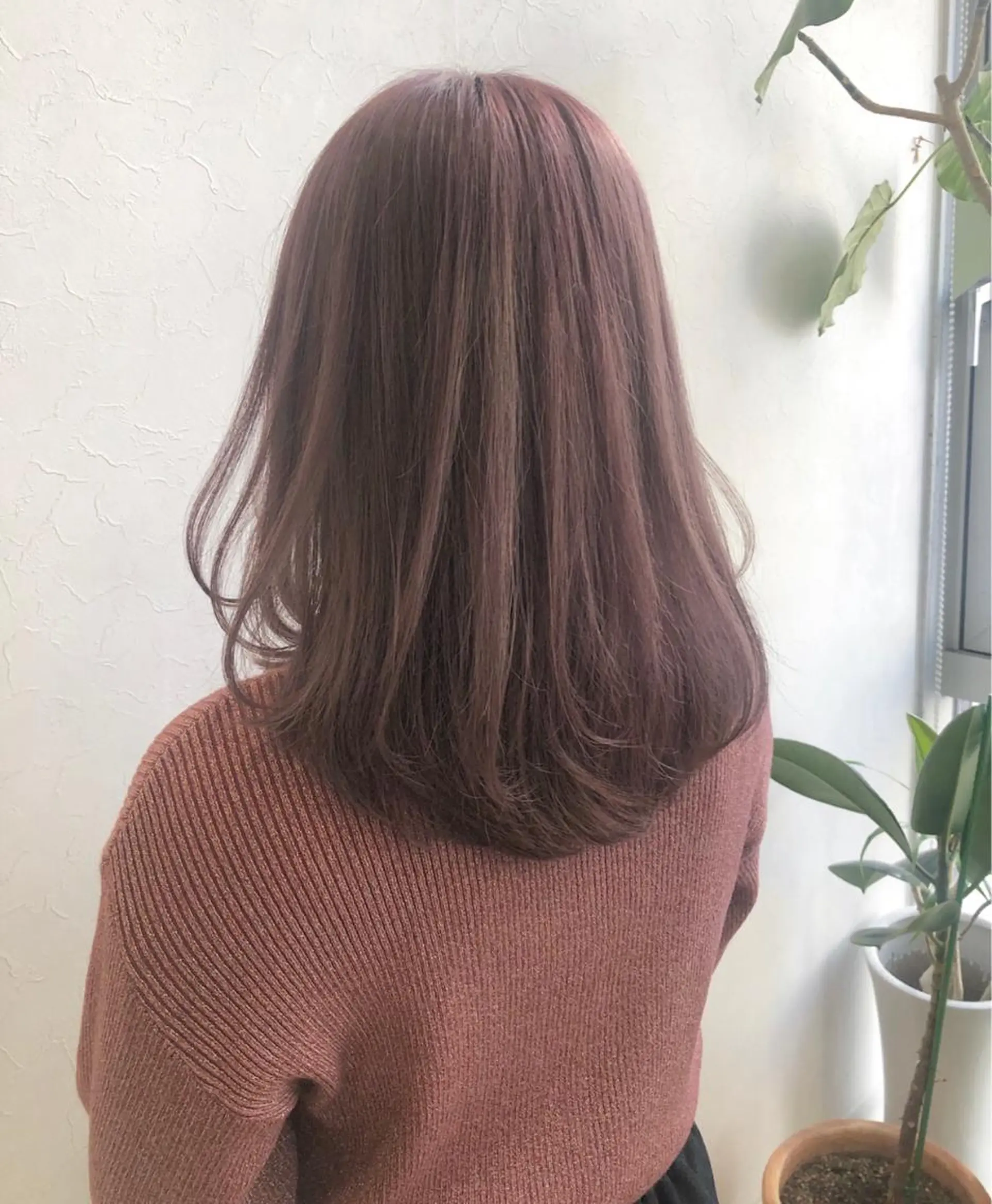 セミロング カラー nakahara madokaのヘアスタイル