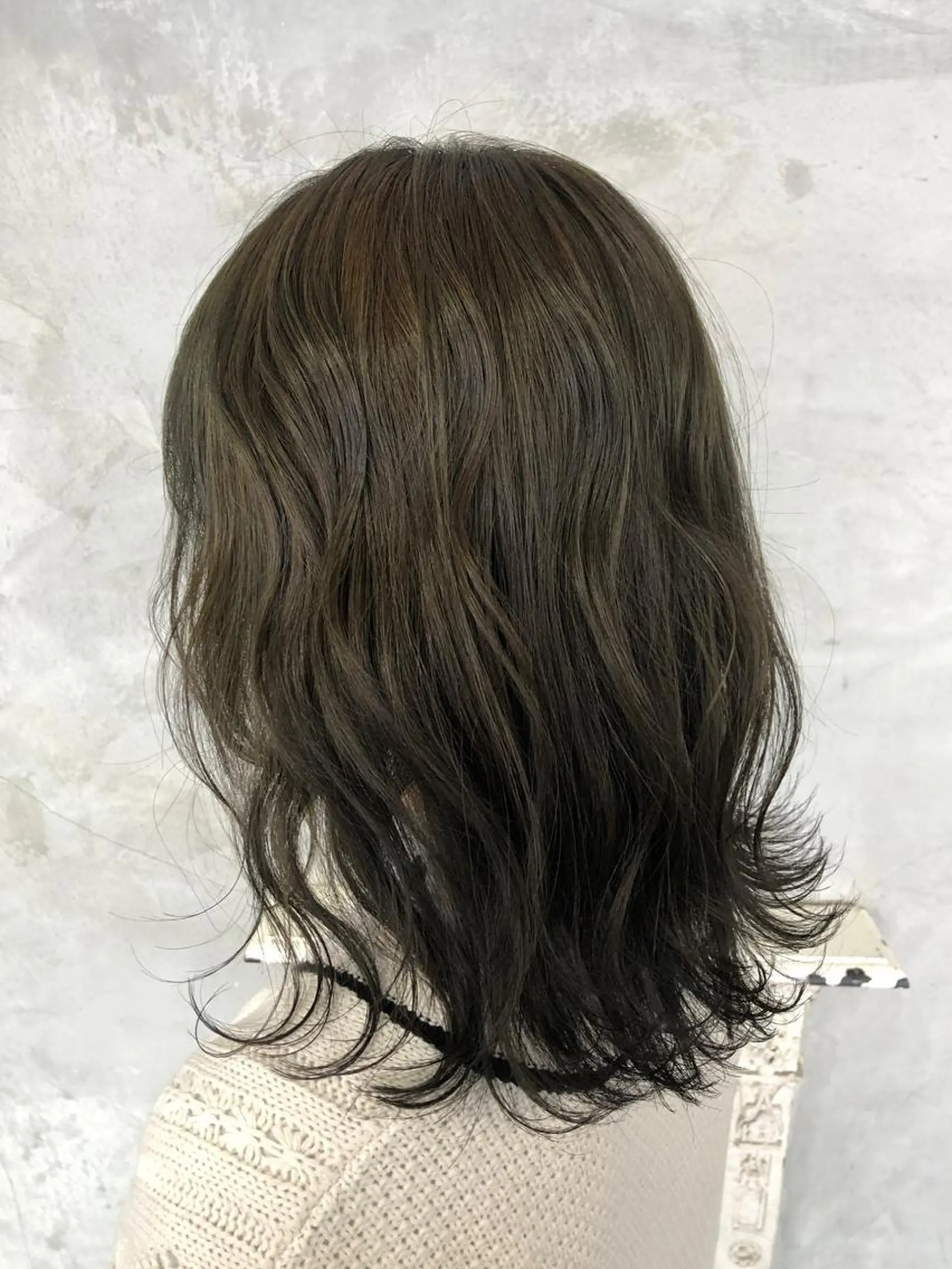 セミロング カラー グレージュ オリーブグレージュ オリーブグレー ヘアカラー トリートメント 暖色/ピンクブラウン 🌷岡田真季のヘアスタイル