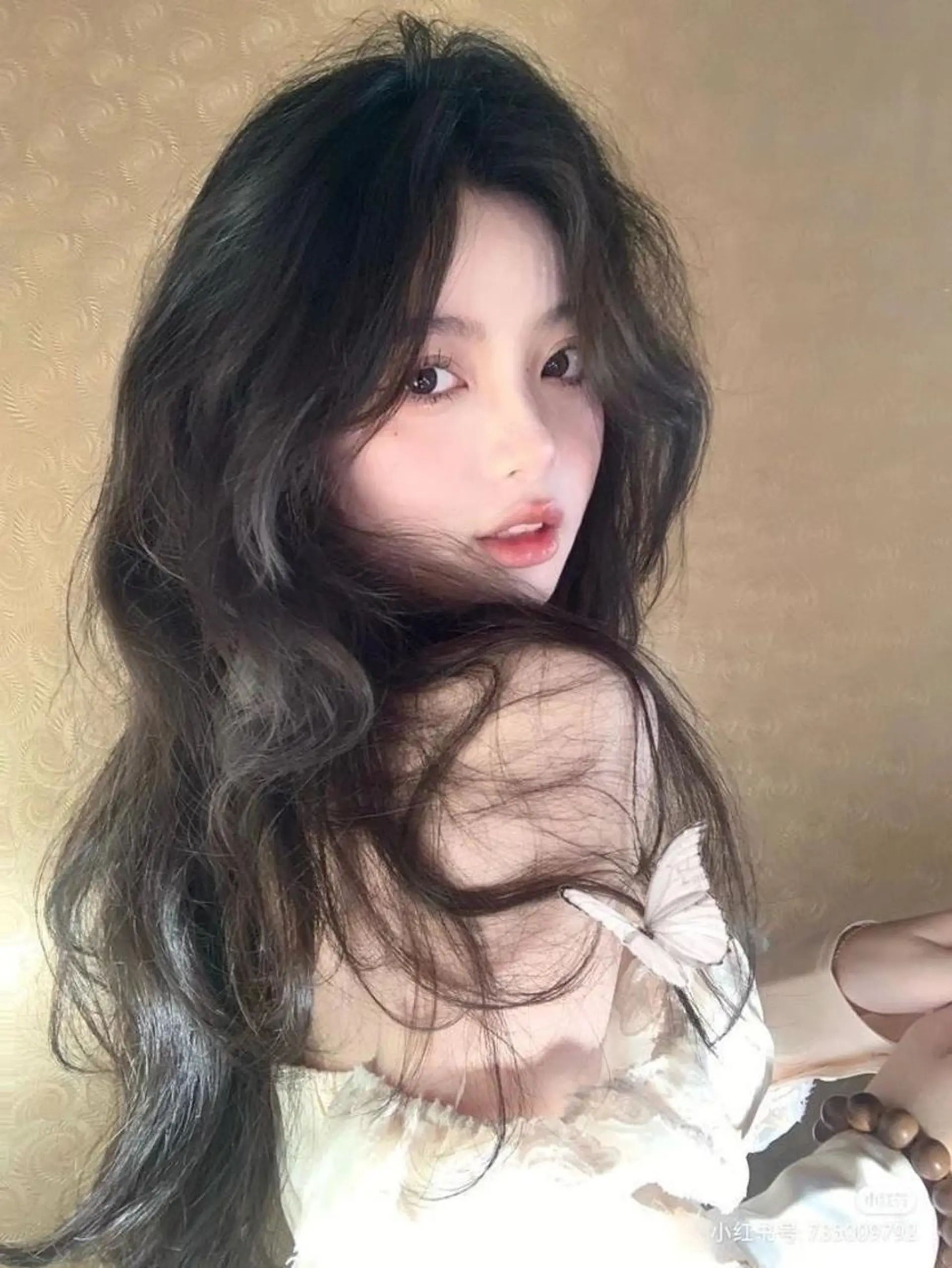 ロング カラー カット 韓国レディヘア🤍 暗髪🤍miraiのヘアスタイル