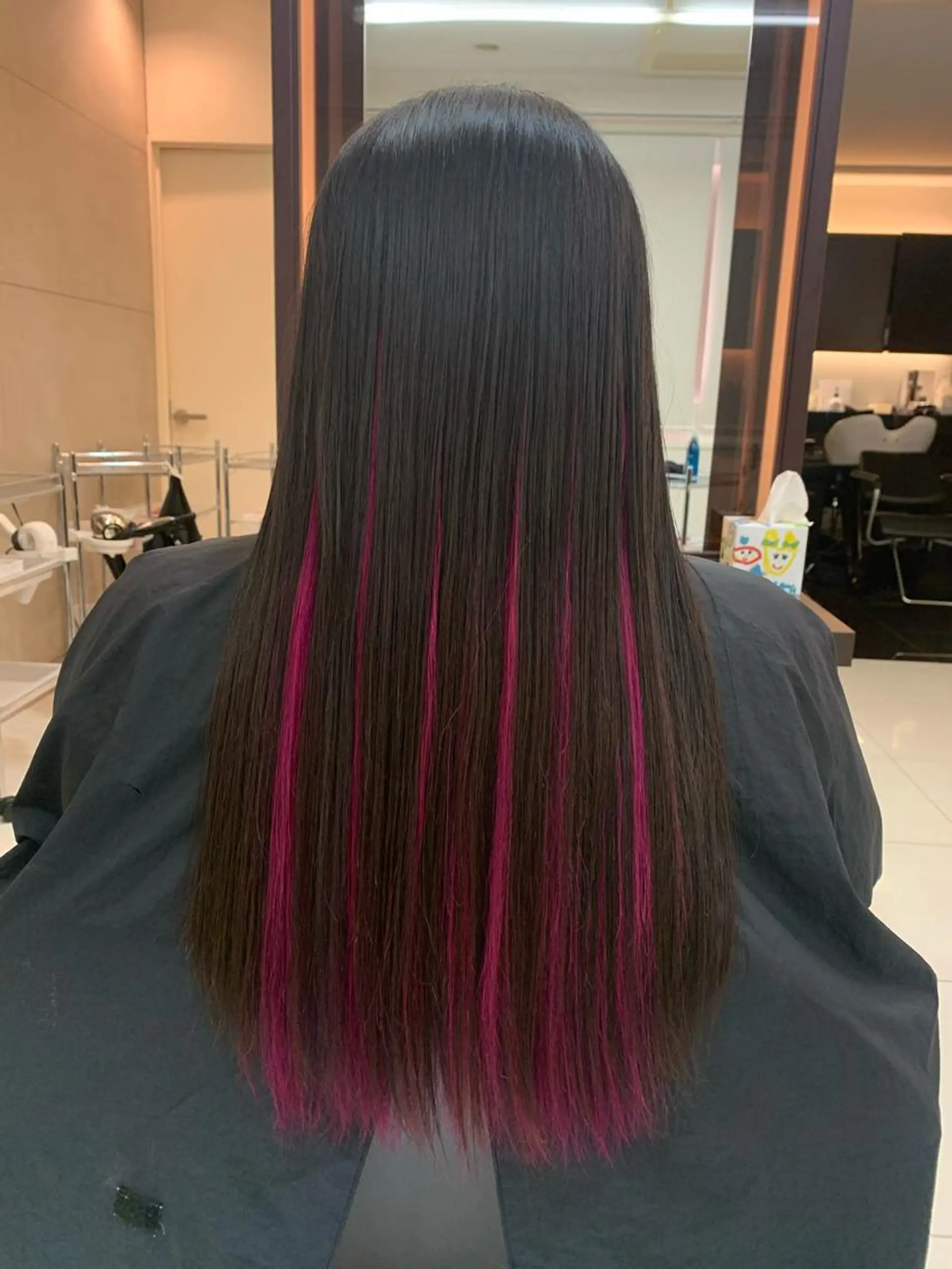 ロング カラー ヘアアレンジ ハイライトカラー インナーカラー ハイライト 村山 かほのヘアスタイル