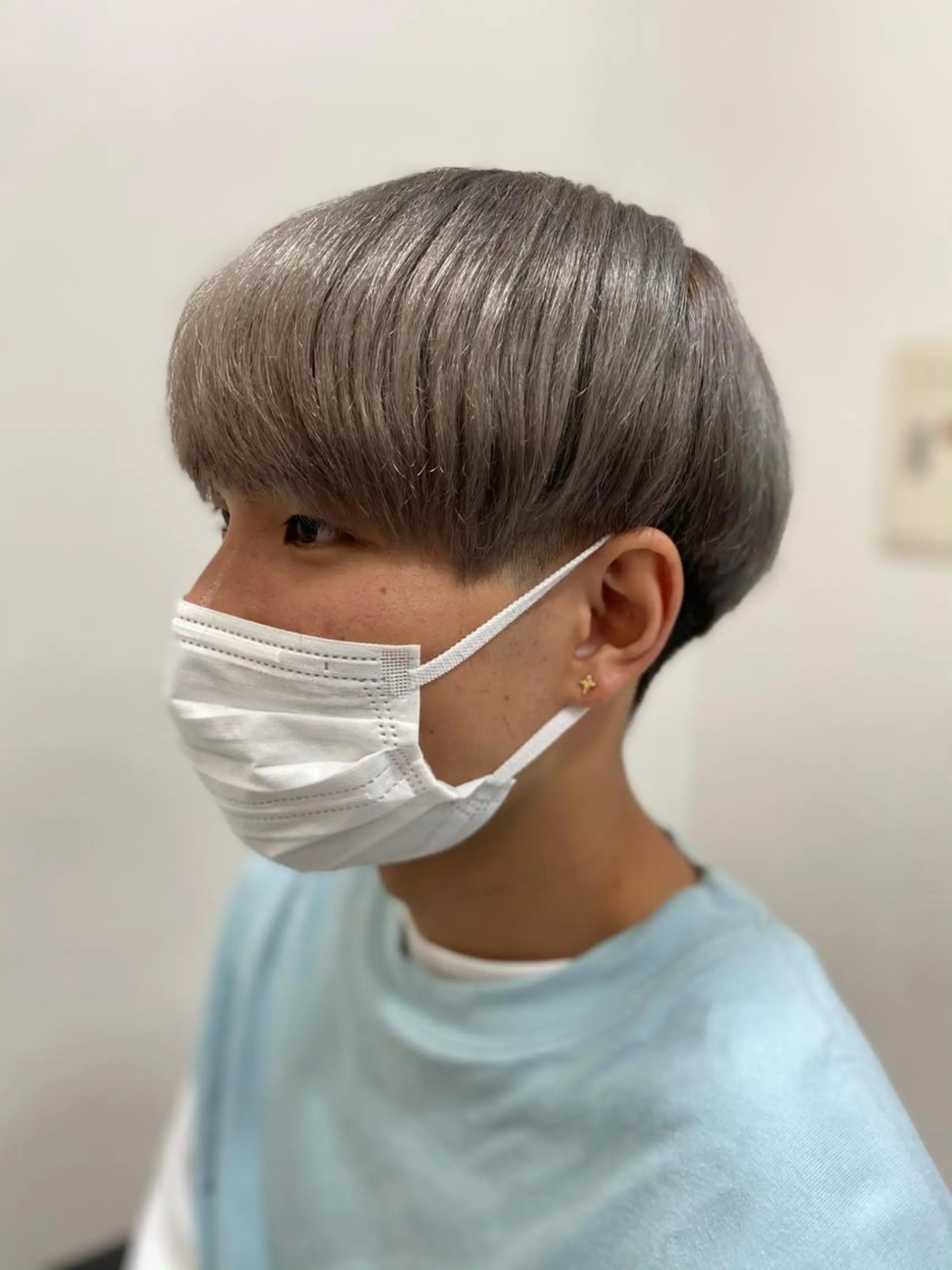 カラー メンズ メンズブリーチ ブリーチ シルバー Luce大宮所属・Luce 杉本のヘアスタイル