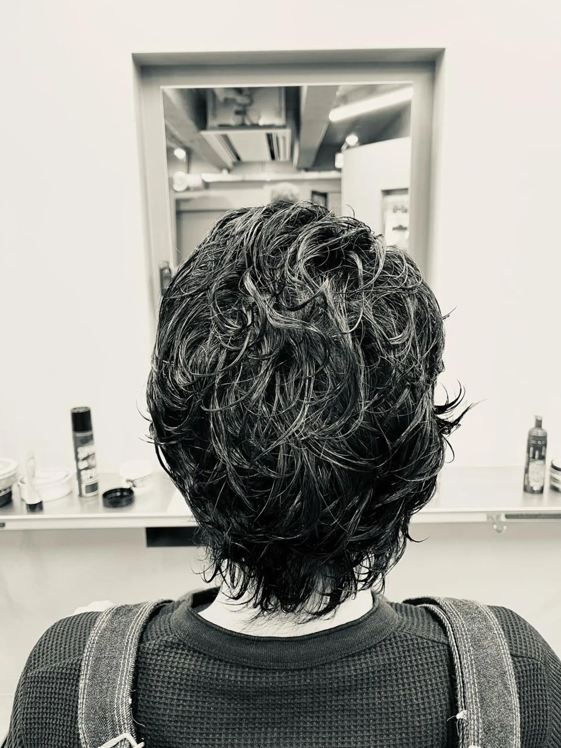 ショート パーマ メンズ センターパート フェードカット マッシュ メンズパーマ メンズツイストパーマ icon Blue所属・池袋メンズパーマ フェード純平のヘアスタイル