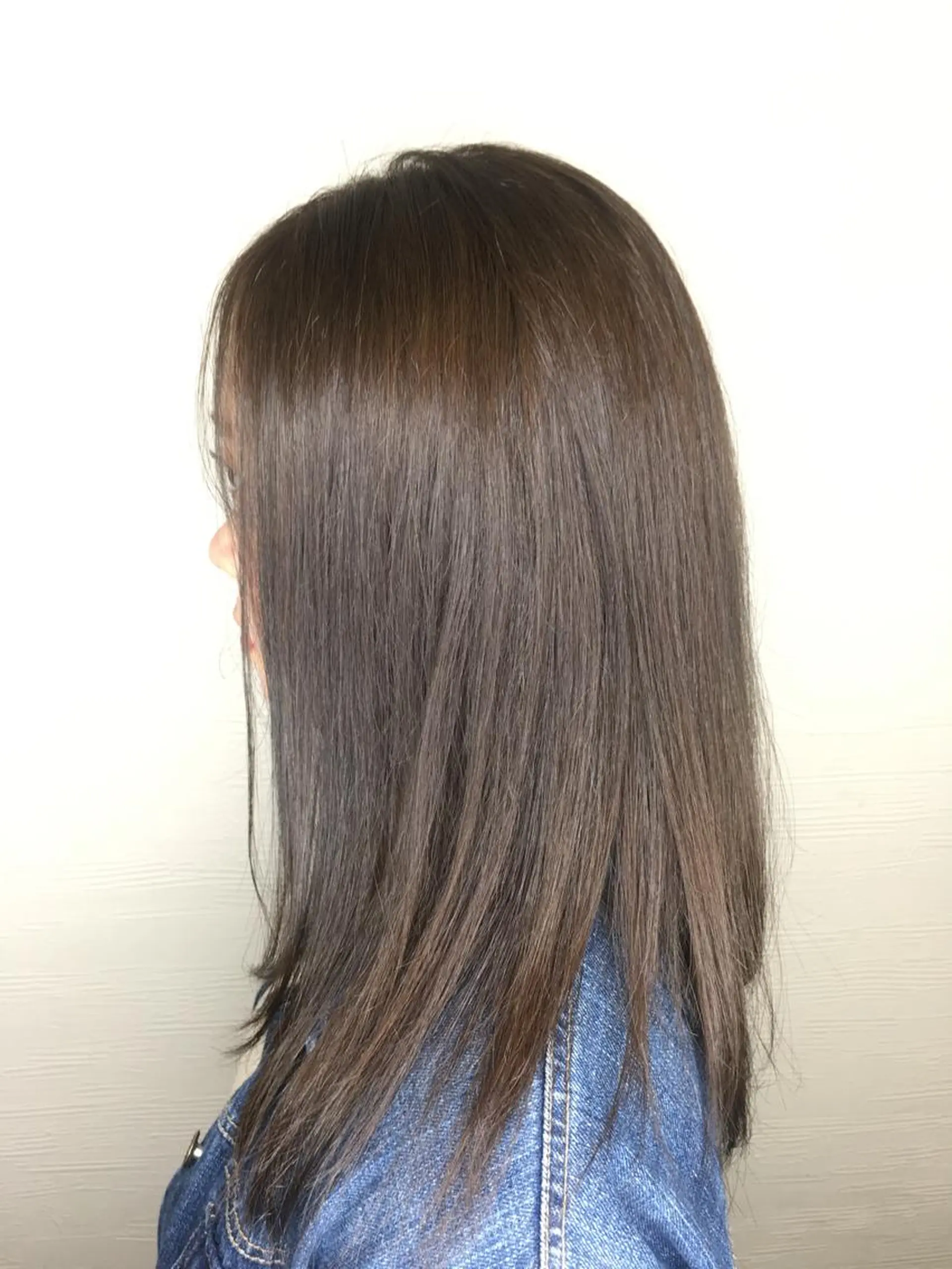 セミロング カラー アッシュ ベージュカラー カット 縮毛矯正 🧶ブリーチカラー TERU🧶のヘアスタイル