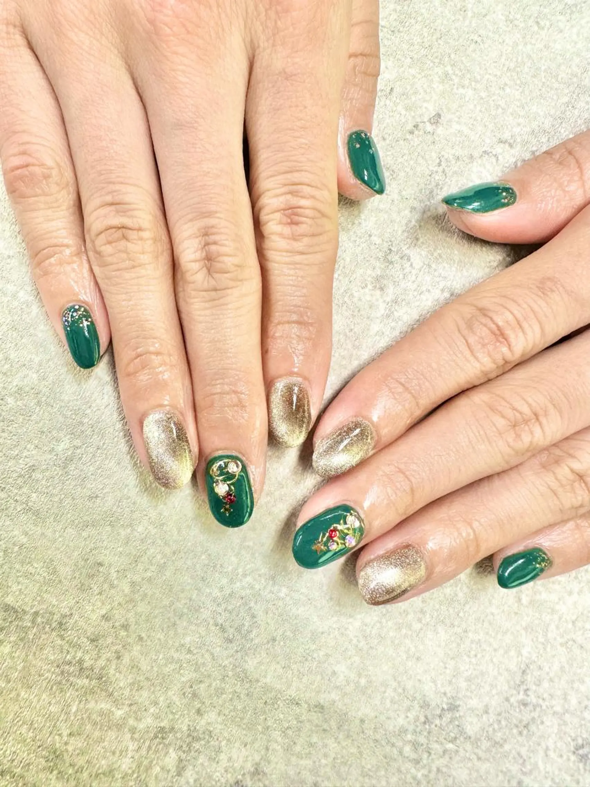 ネイル アートネイル フレンチネイル ジェルネイル ガラスフレンチ グラデーション ハンドネイル ハンドケア FASTNAIL PLUS 新宿店のネイルデザイン