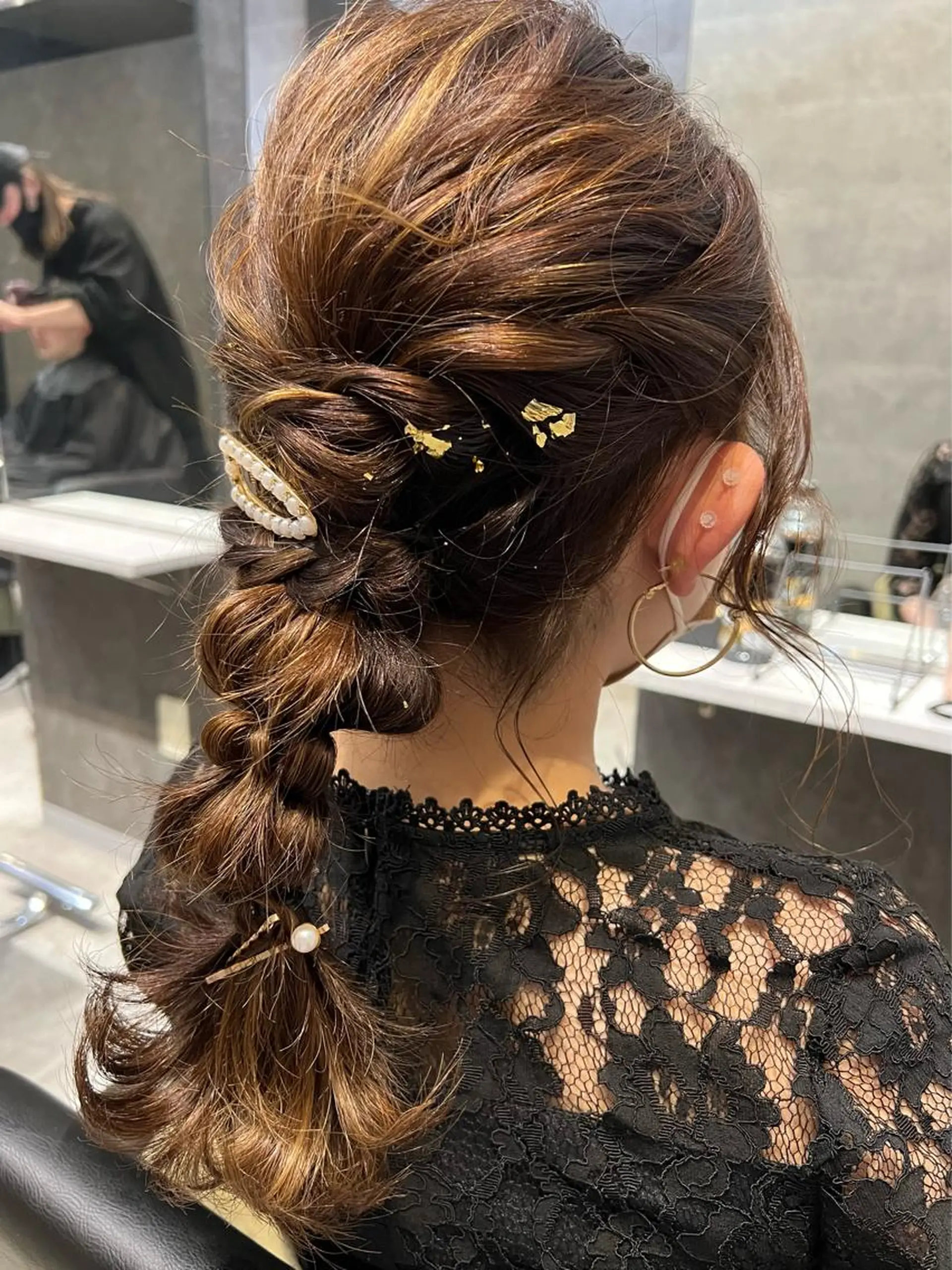 ロング カラー ヘアアレンジ ベージュカラー ブリーチ ダブルカラー ミルクティーベージュ ヨシンモリ _WHITE鳳所属・安田 紘子のヘアスタイル