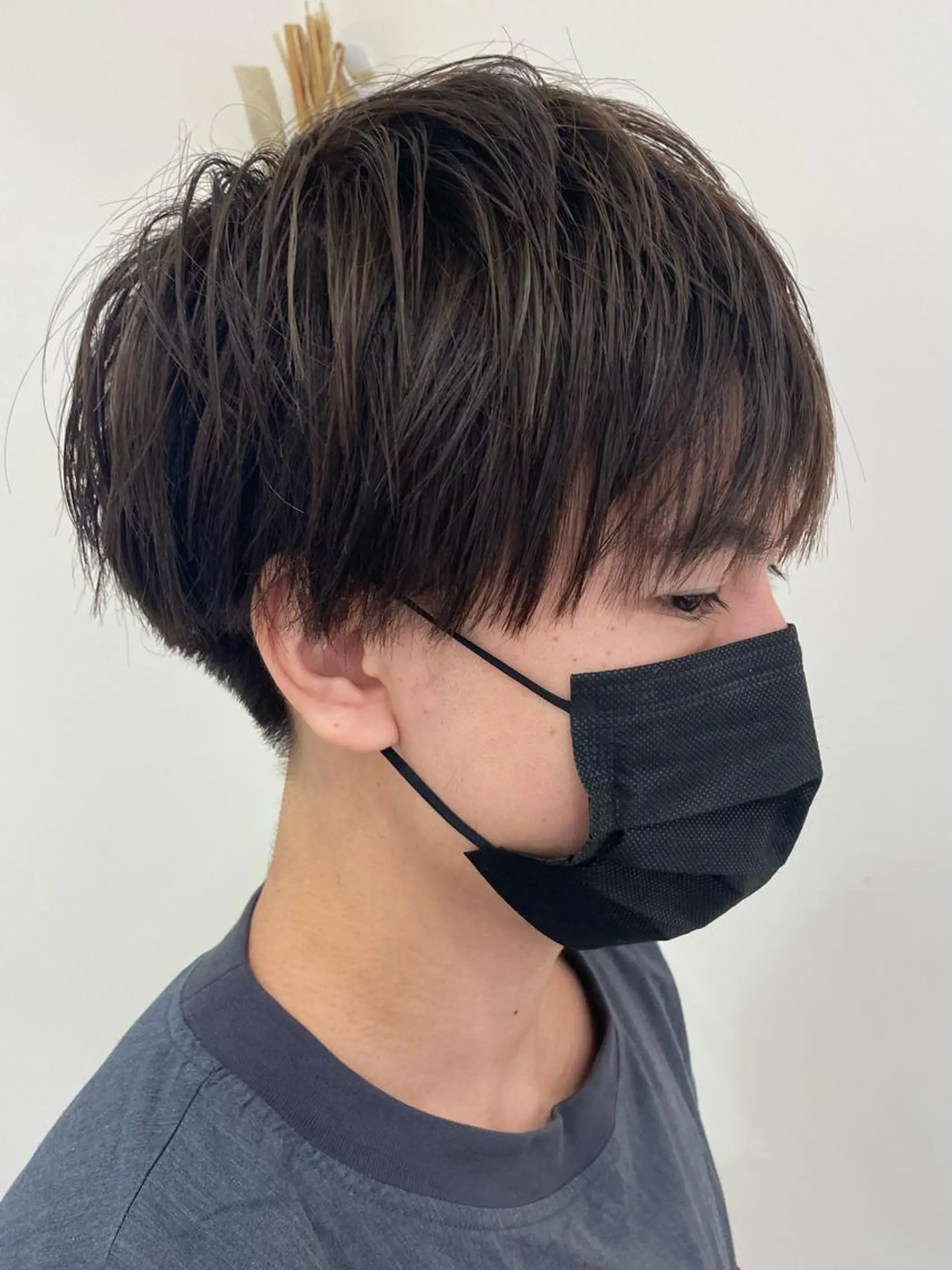 メンズ カット プレイングカラー🤍 細めハイライトのヘアスタイル