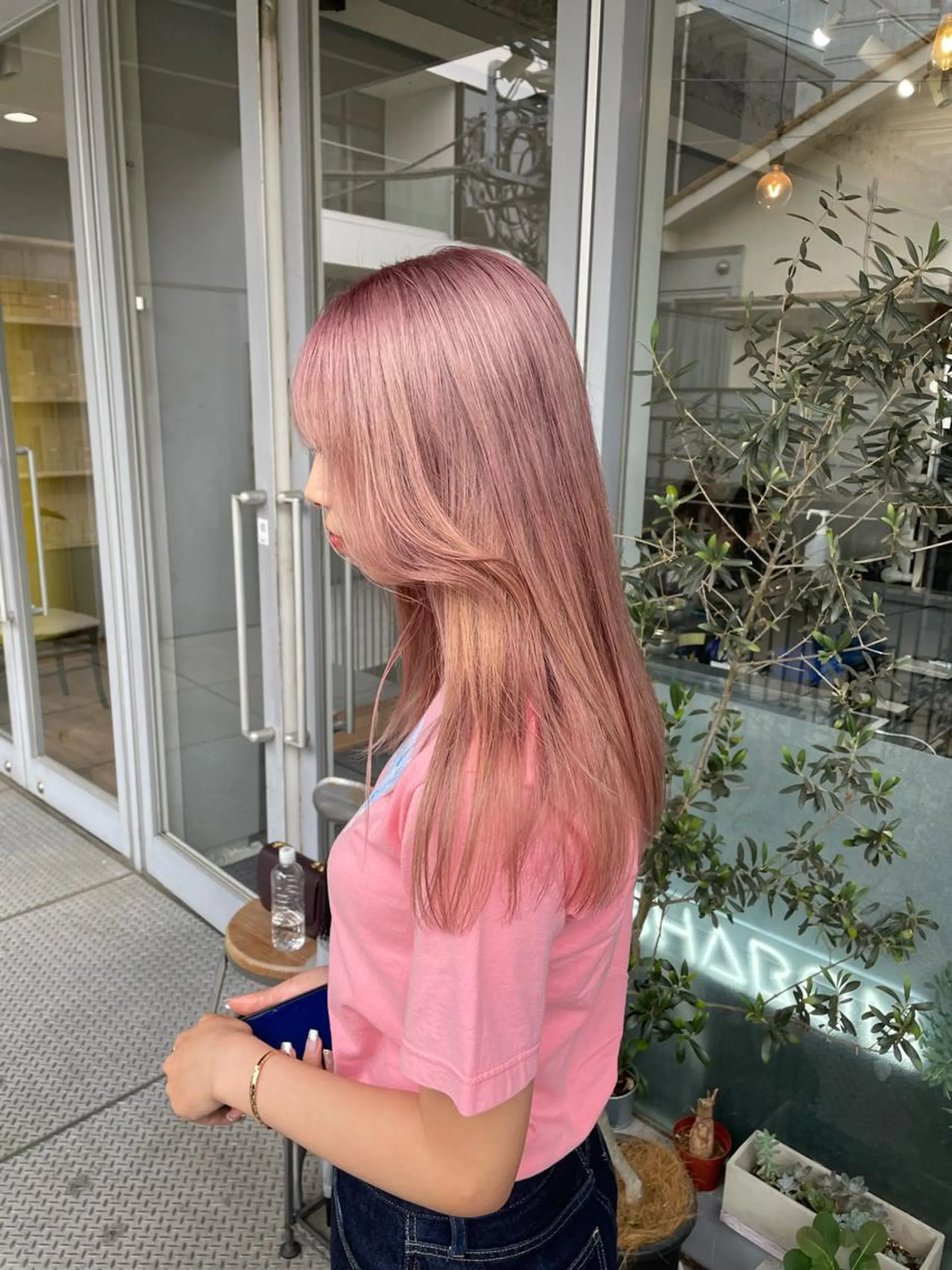 ミディアム カラー ヘアアレンジ メンズ ベージュカラー ピンクカラー ピンクベージュ ヘアカラー トリートメント ヘアセット 💐大人可愛く Kroda💐のヘアスタイル