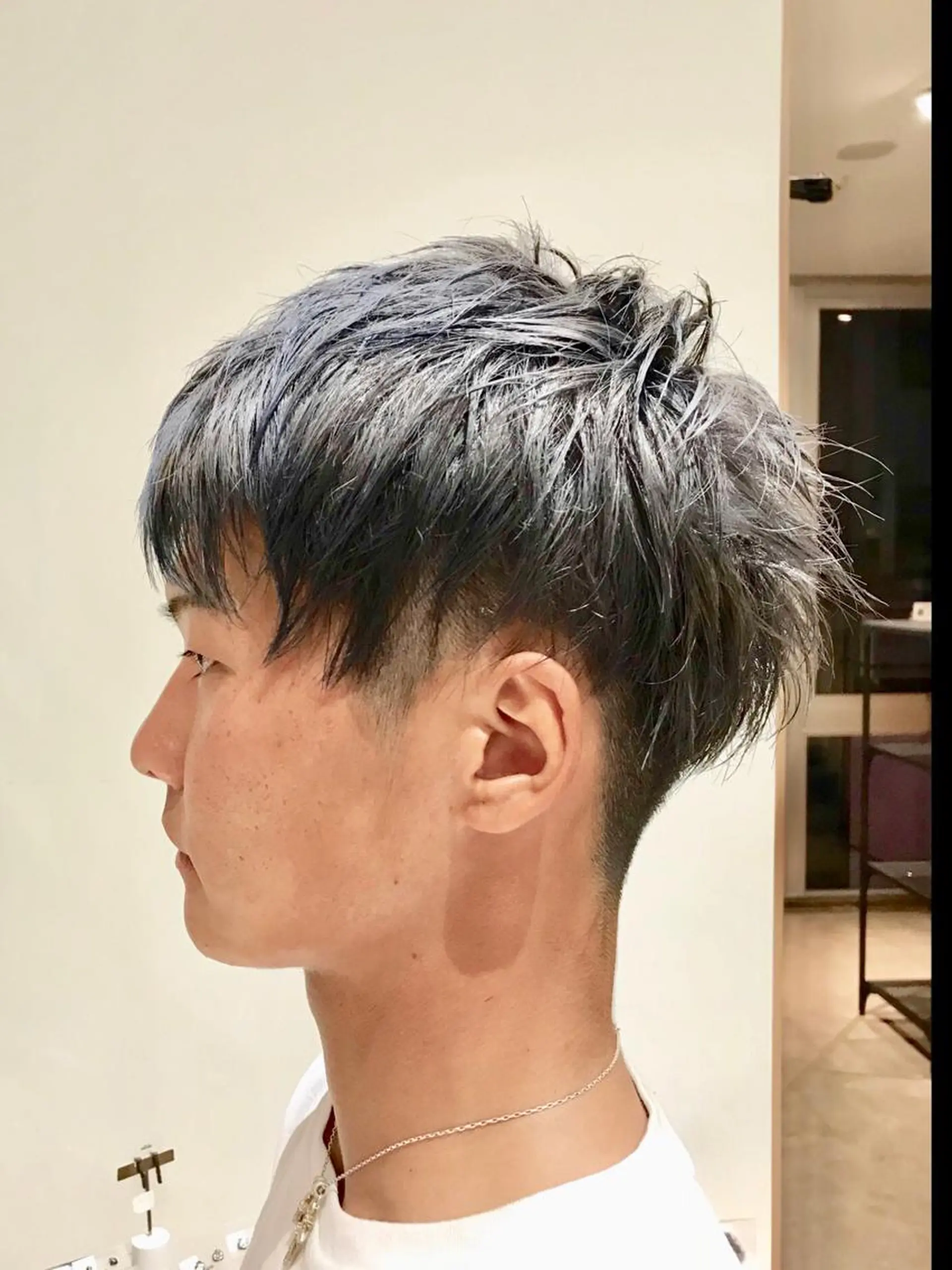 ショート メンズ メンズブリーチ ヘアカラー トリートメント KEN KENのヘアスタイル