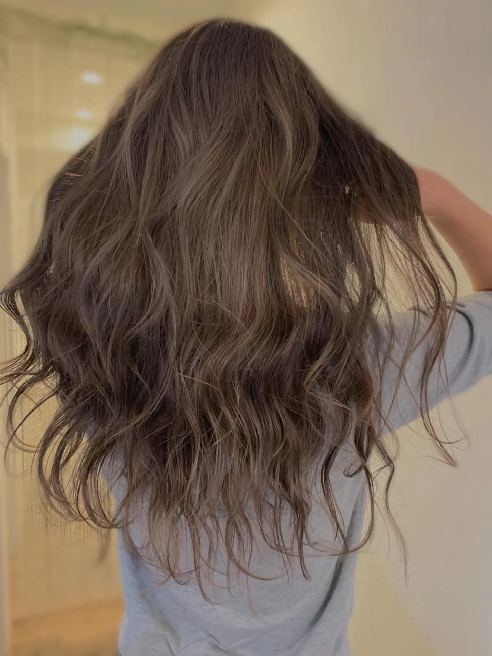 ロング カラー グレージュ ミルクティーグレージュ パープルカラー ヘアカラー m ā l o.🌷 サカモトマイコのヘアスタイル