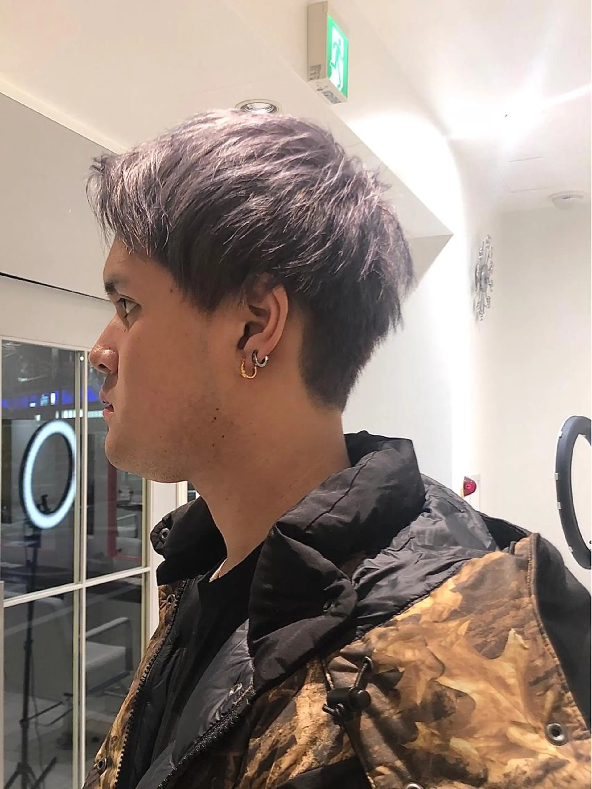 カラー メンズ メンズブリーチ ブリーチ シルバー HOLON池袋所属・ウルフカット ハッシュカット/七海のヘアスタイル