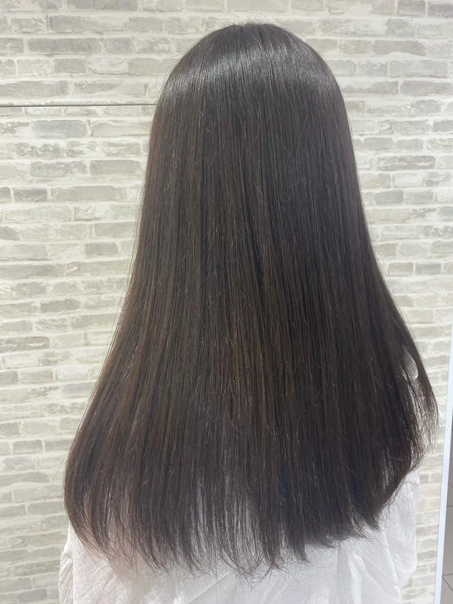 ロング 小金丸 里沙のヘアスタイル