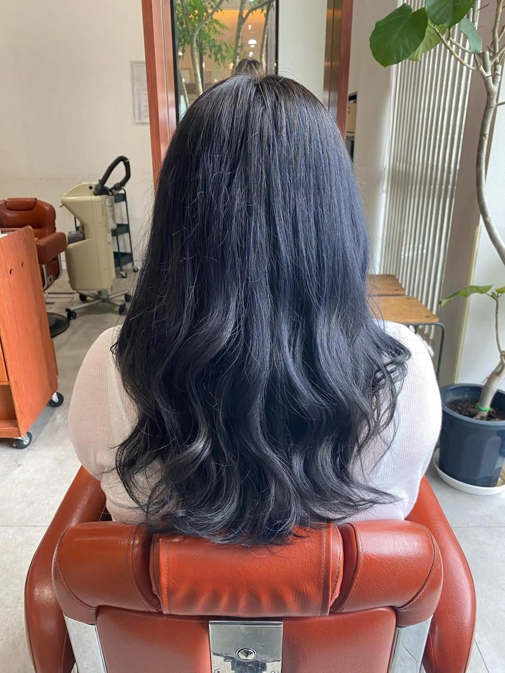 ロング カラー 黒髪 ブリーチ ブルーカラー ブルーブラック ⭐️カラー特化⭐️ 安達佑紀のヘアスタイル