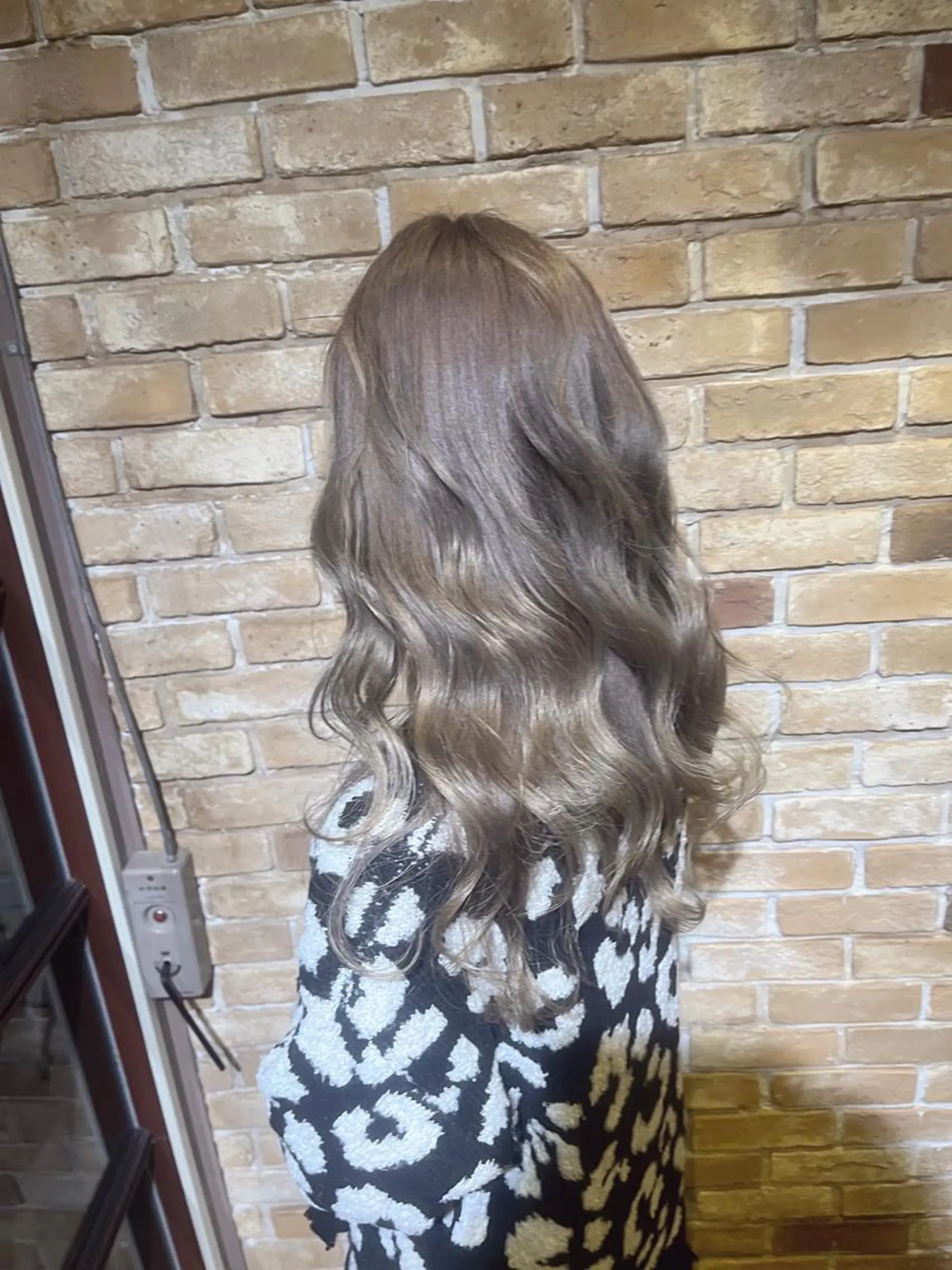 セミロング 🧡ミルクティー/ レイヤー🧡ショウナのヘアスタイル