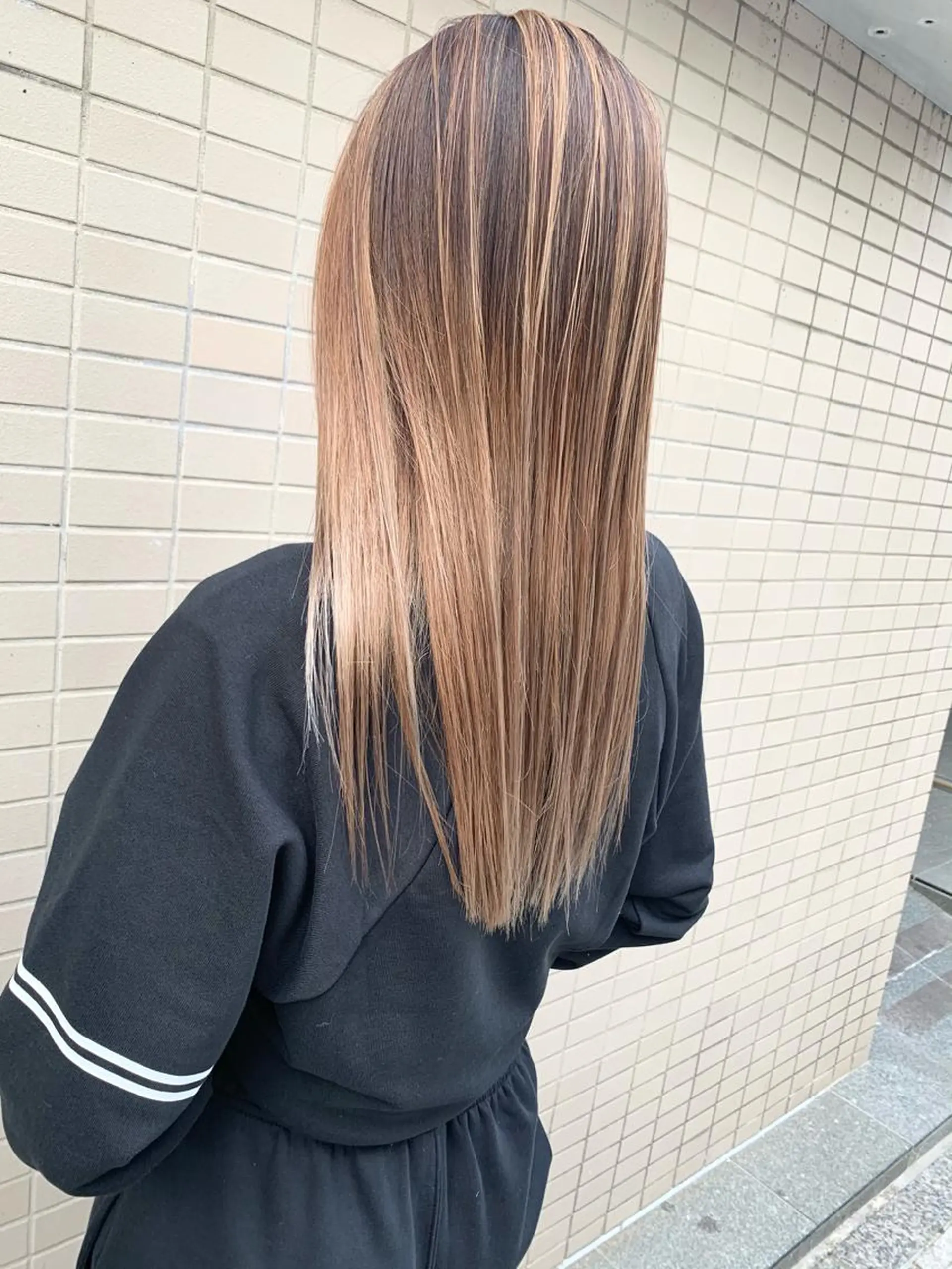 セミロング 佐藤/本物志向の 髪質改善サロンのヘアスタイル