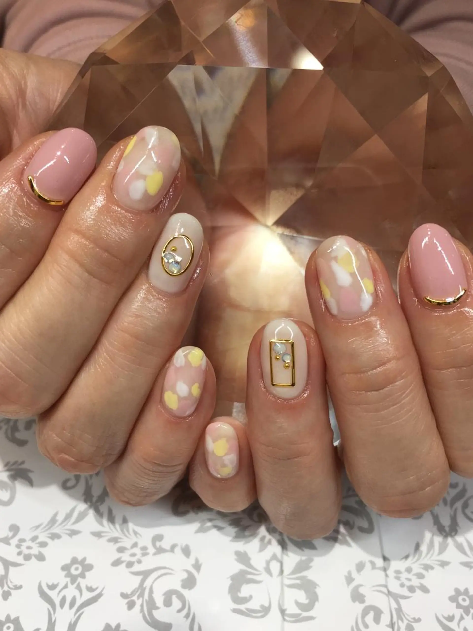 ネイル シンプルネイル 春ネイル ハンドネイル glow_ nailのネイルデザイン