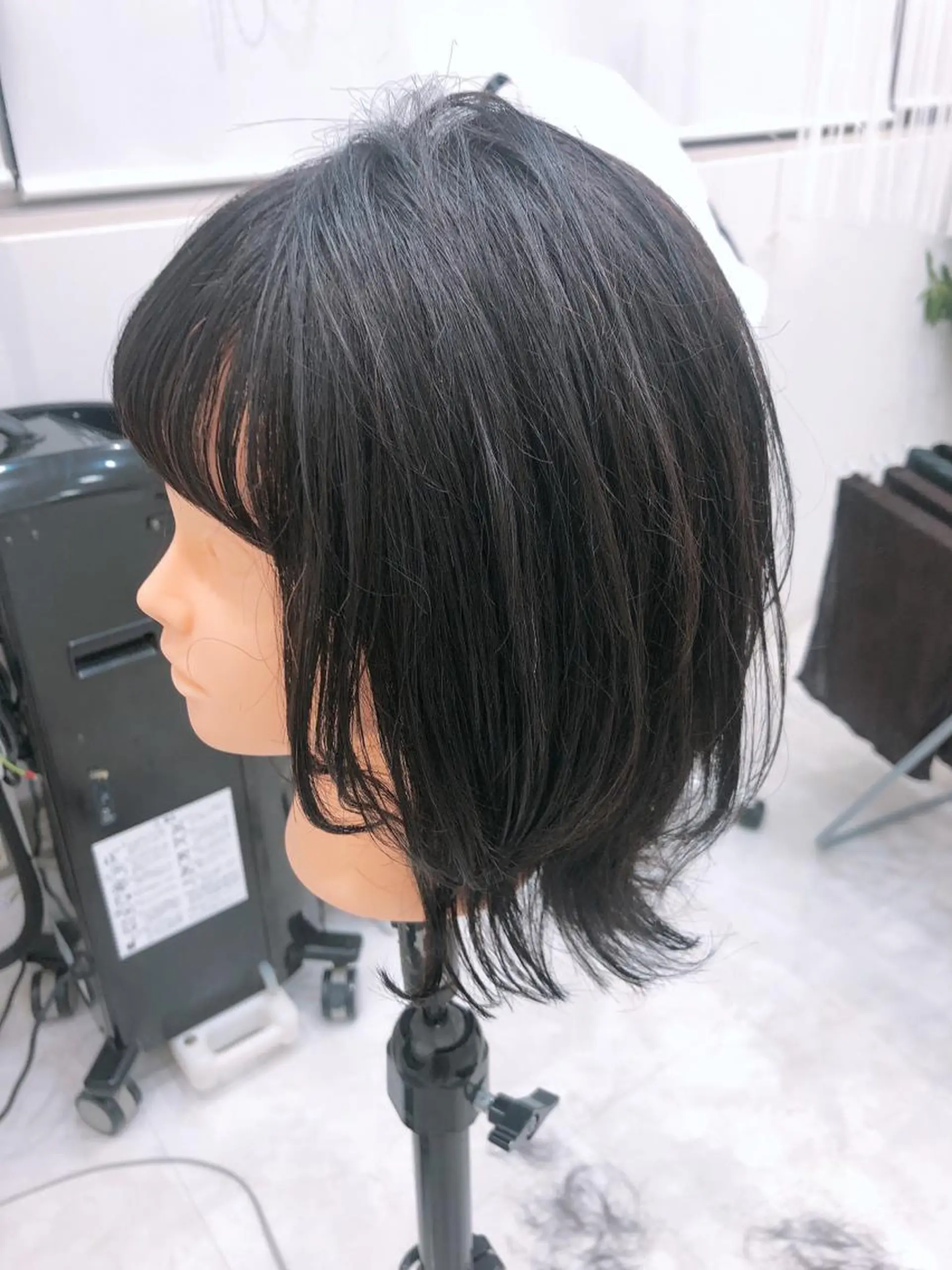 ミディアム 顔まわりレイヤー レイヤーカット まつげ/艶髪 /SAYAKAのマツエク・マツパデザイン