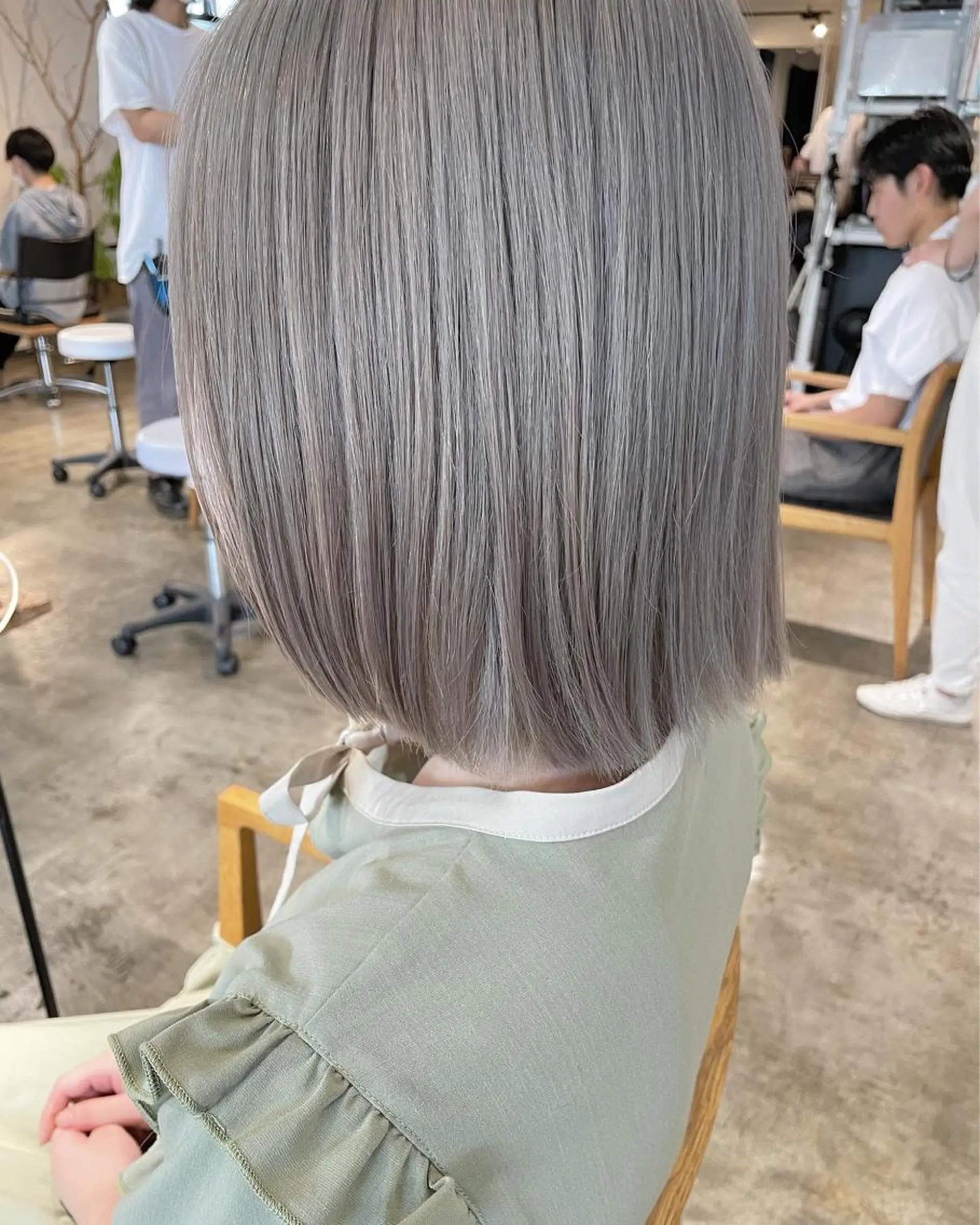 ミディアム カラー ハイトーンカラー ヘアカラー トリートメント ハイトーン/レイヤー /ケアブリーチ石川治のヘアスタイル