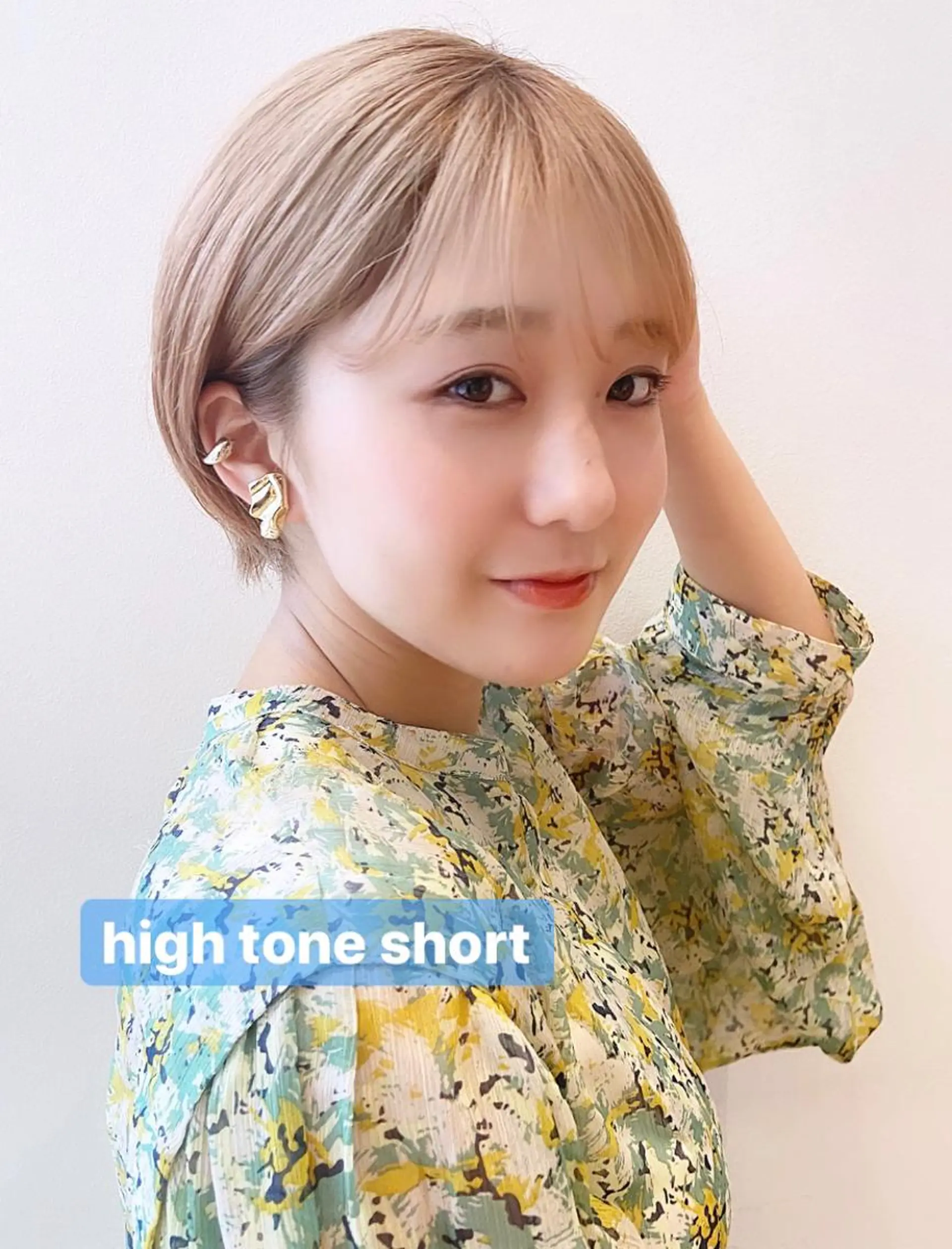ショート カラー ベージュカラー ハイトーンカラー カット ヘアカラー I know所属・木下 奈々のヘアスタイル
