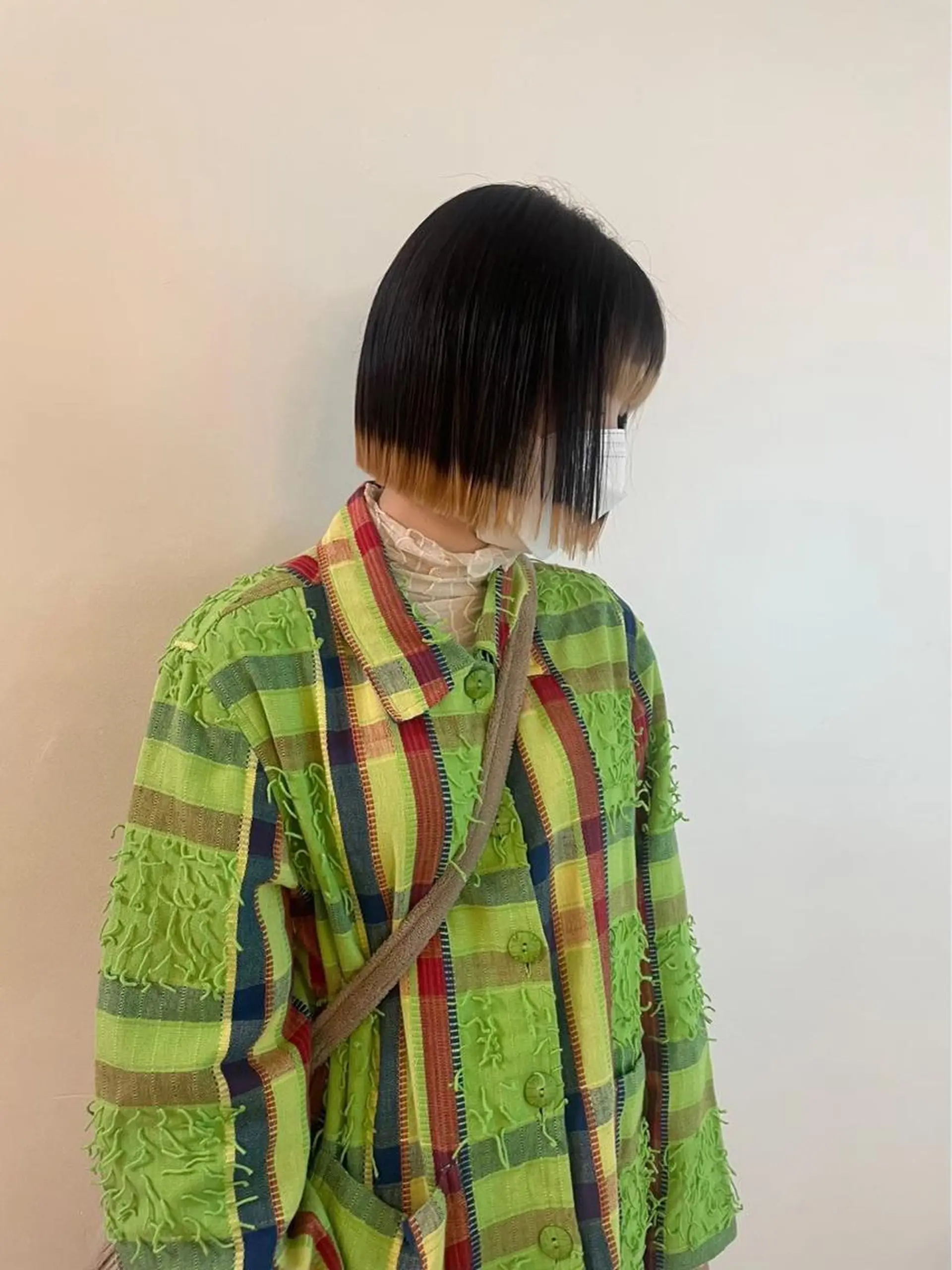 セミロング カラー セミロングパーマ ベージュカラー 黒髪 ブリーチ ブルーカラー 似合わせカット パーマ/コトミ🐸のヘアスタイル