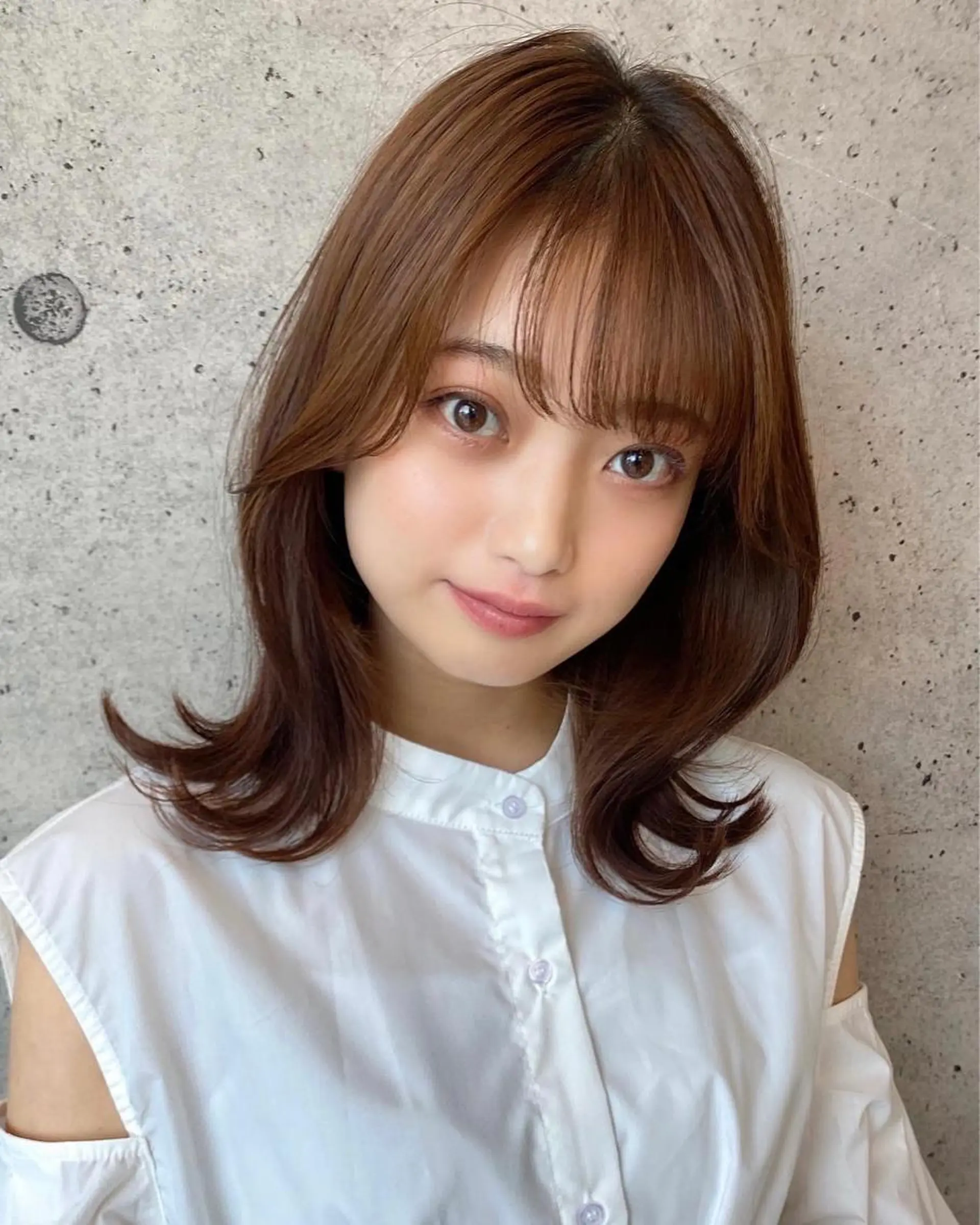 ミディアム くびれヘア 髪質改善 縮毛矯正 カット ヘアカラー トリートメント 🧡くびれヘア/前髪 顔周り🧡久原結衣のヘアスタイル