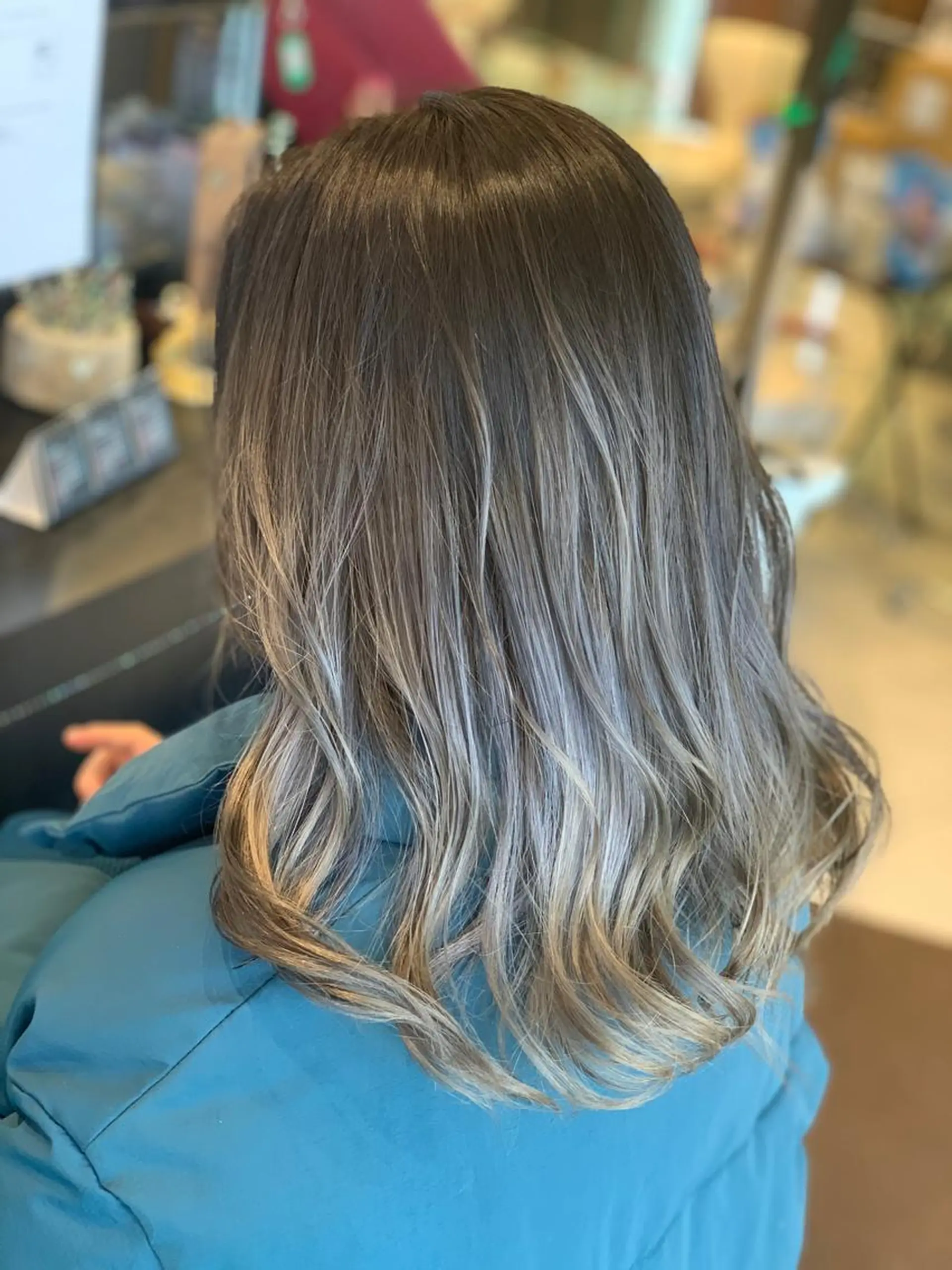 ミディアム カラー ミント カラーと言ったら SAWARAのヘアスタイル
