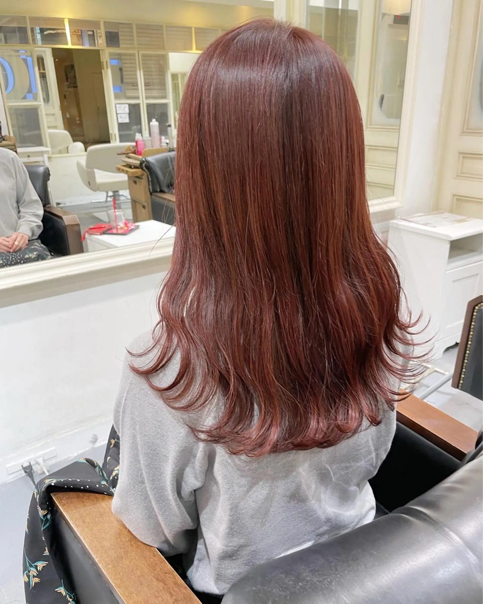 セミロング カラー ブリーチ ブラウンカラー ブリーチなしカラー ピンクカラー ピンクブラウン ぱつっとボブ 古家 佑真のヘアスタイル