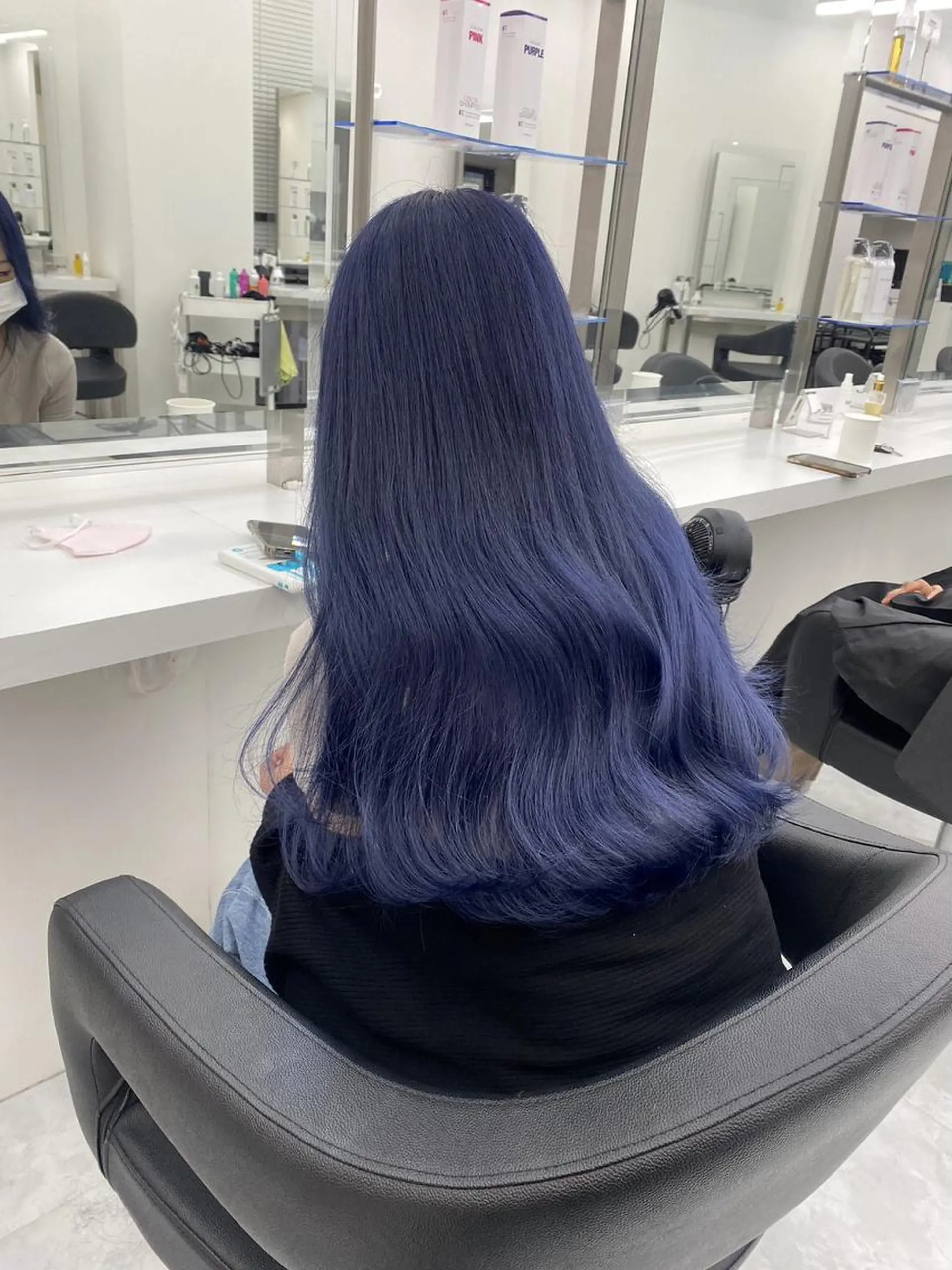 ロング 色落ち綺麗🇰🇷 透明感ブルーブラックのヘアスタイル